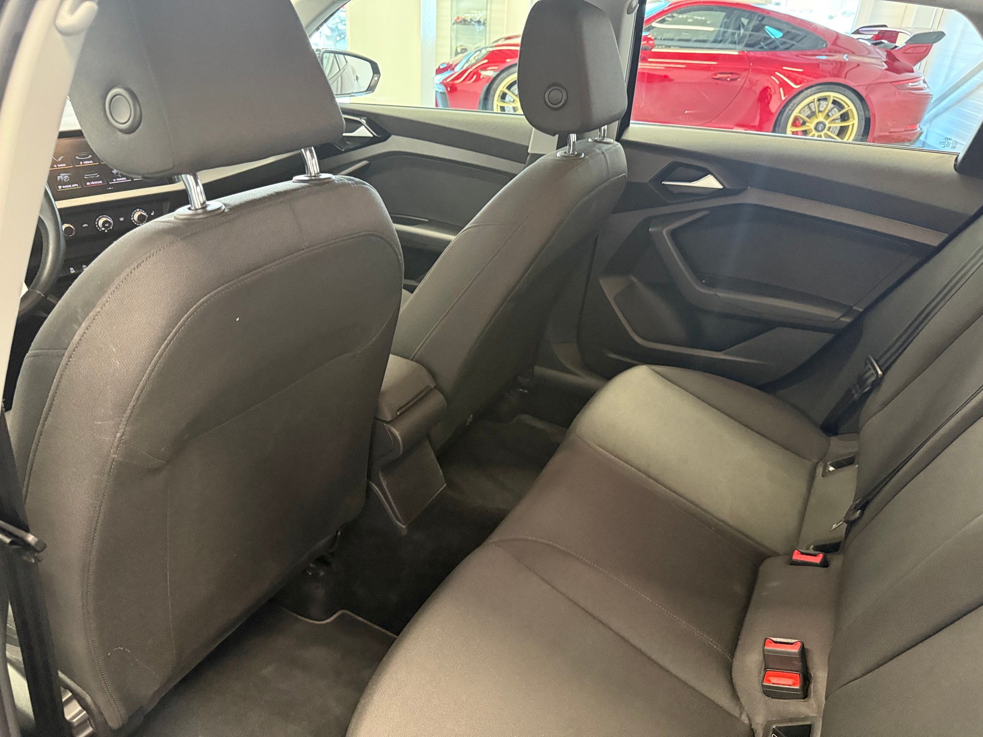 AUDI A1 Sportback 30 TFSI Attraction S-tronic-image-12