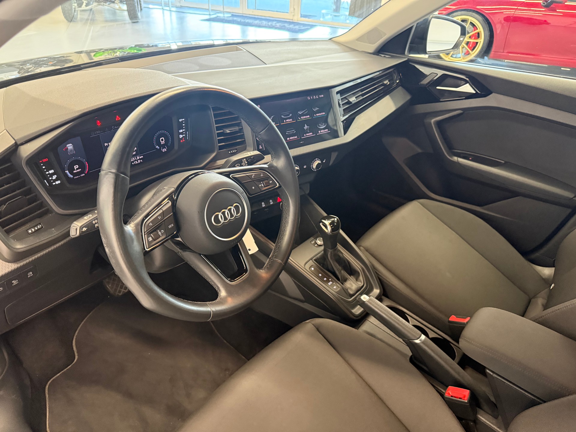 AUDI A1 Sportback 30 TFSI Attraction S-tronic-image-10