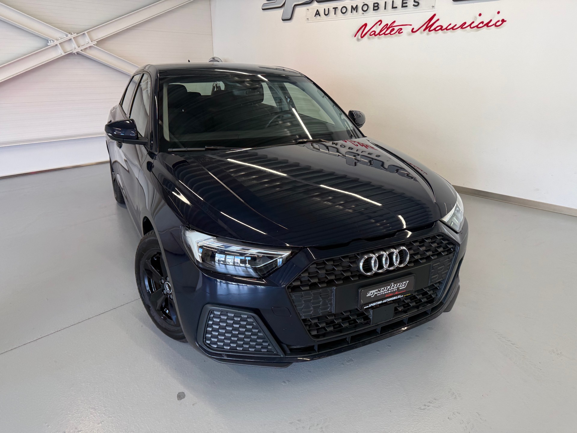 AUDI A1 Sportback 30 TFSI Attraction S-tronic-showroom-element-2