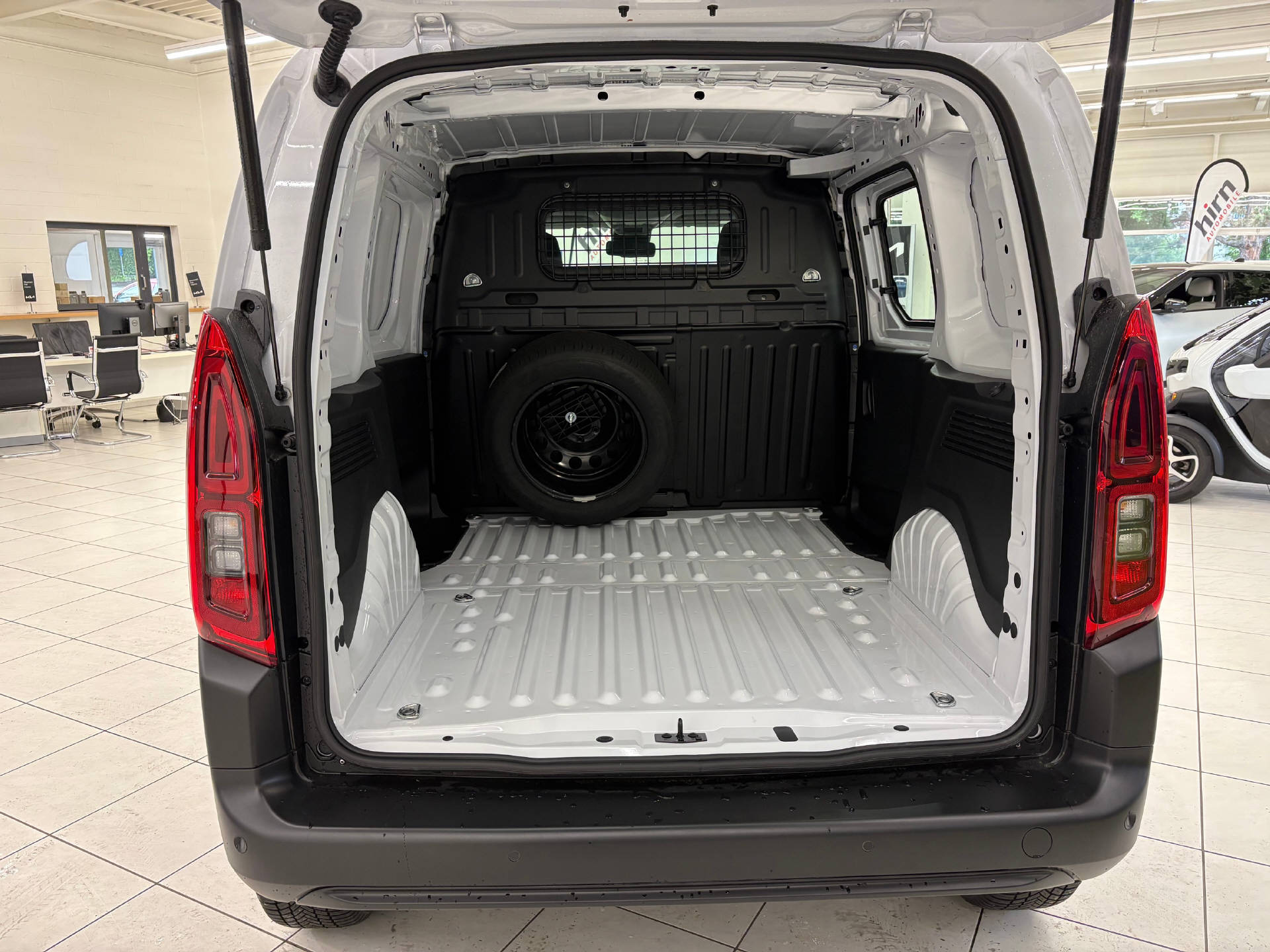 OPEL Combo Cargo 2.4 t 1.5 D S/S 4x4-image-8
