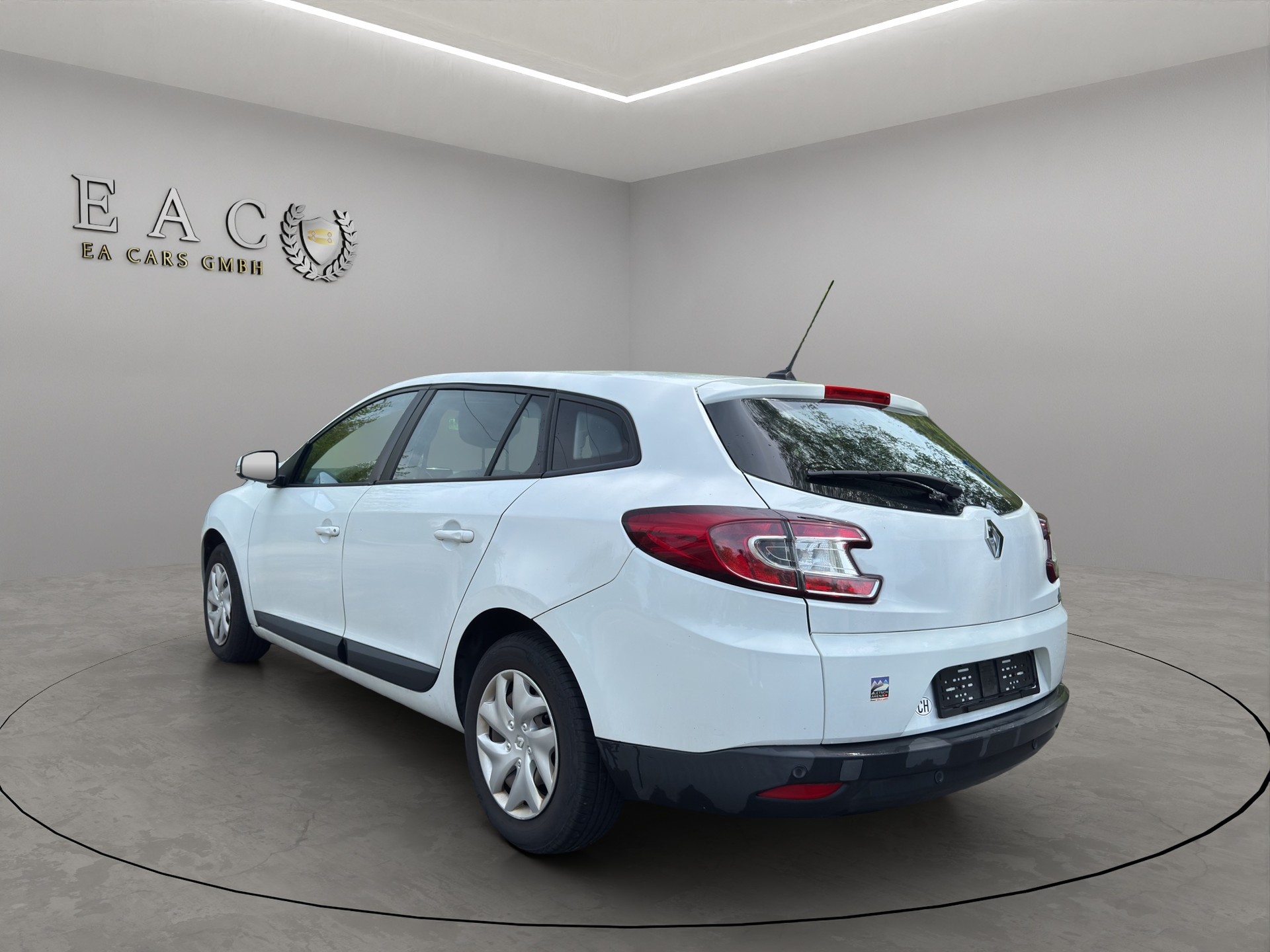 RENAULT Mégane Grandtour 2.0 16V Dynamique CVT-showroom-element-2