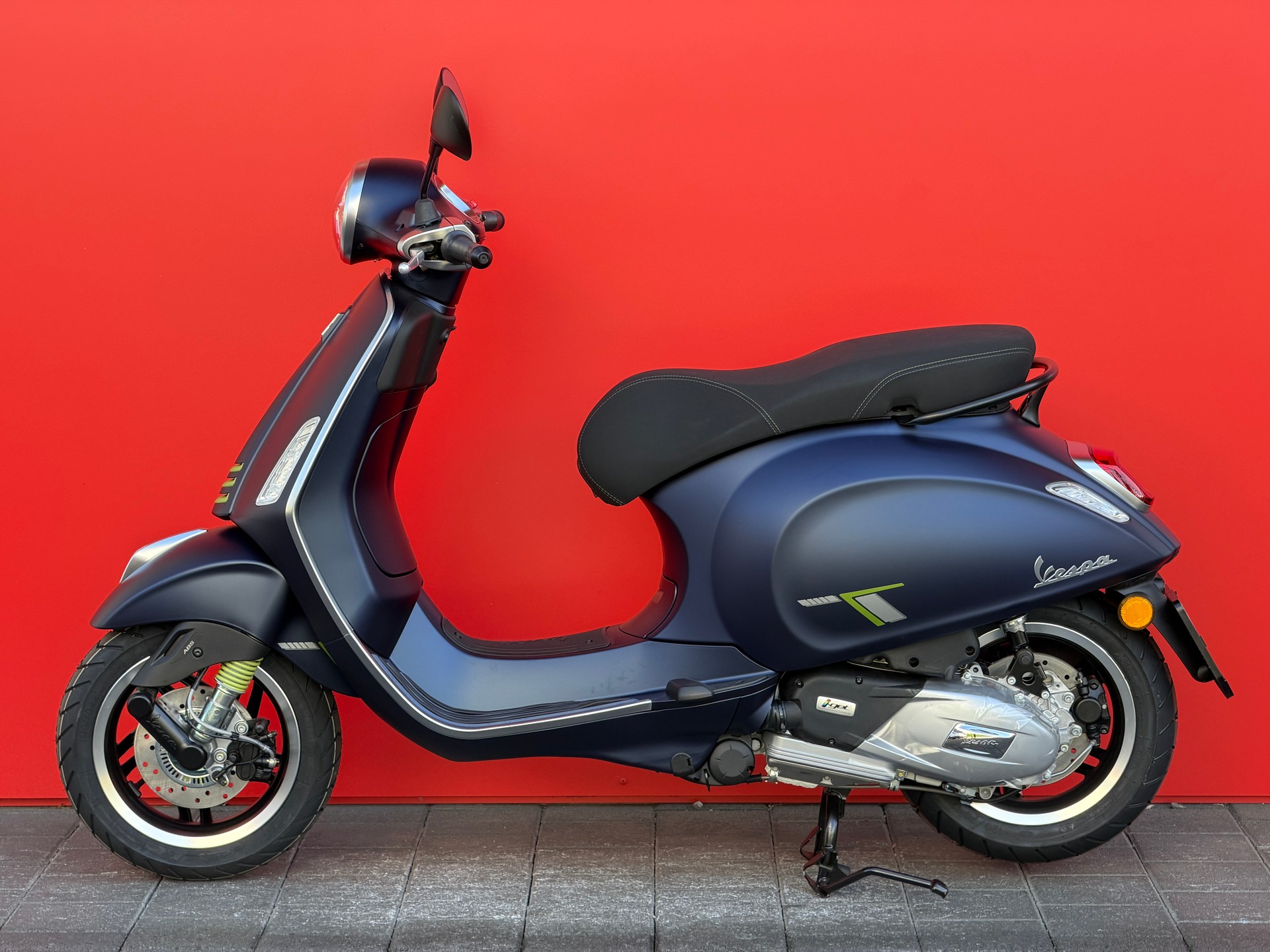 PIAGGIO Vespa 125 Primavera Tech MY26-image-2