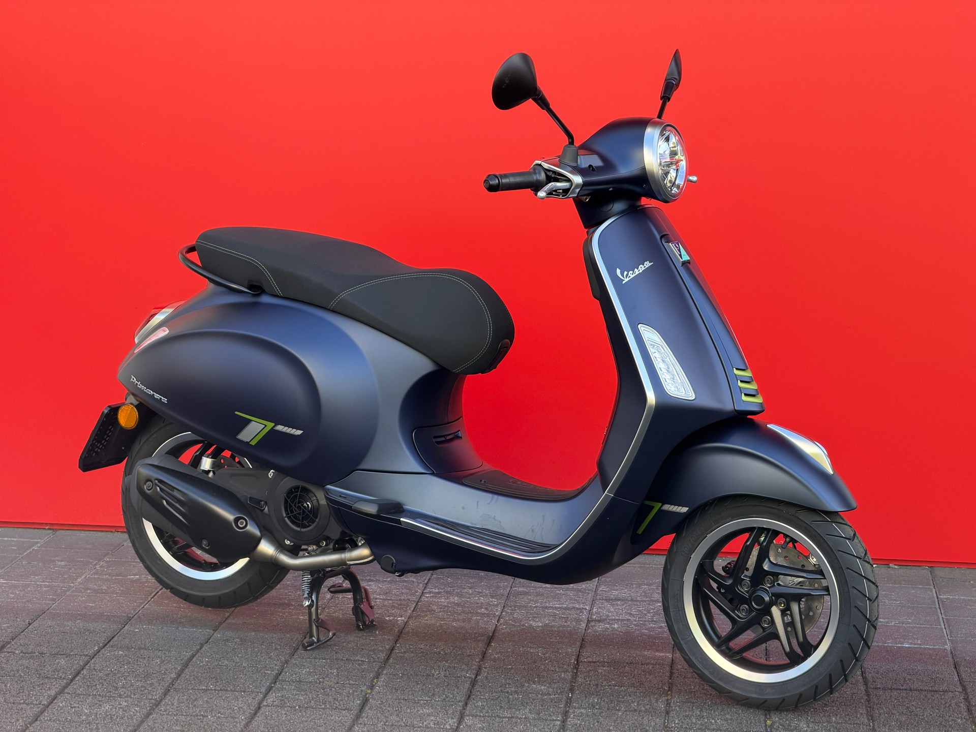 PIAGGIO Vespa 125 Primavera Tech MY26-image-1