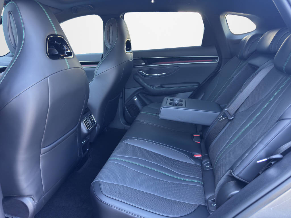 BYD Seal U DM-i Design AWD-image-13