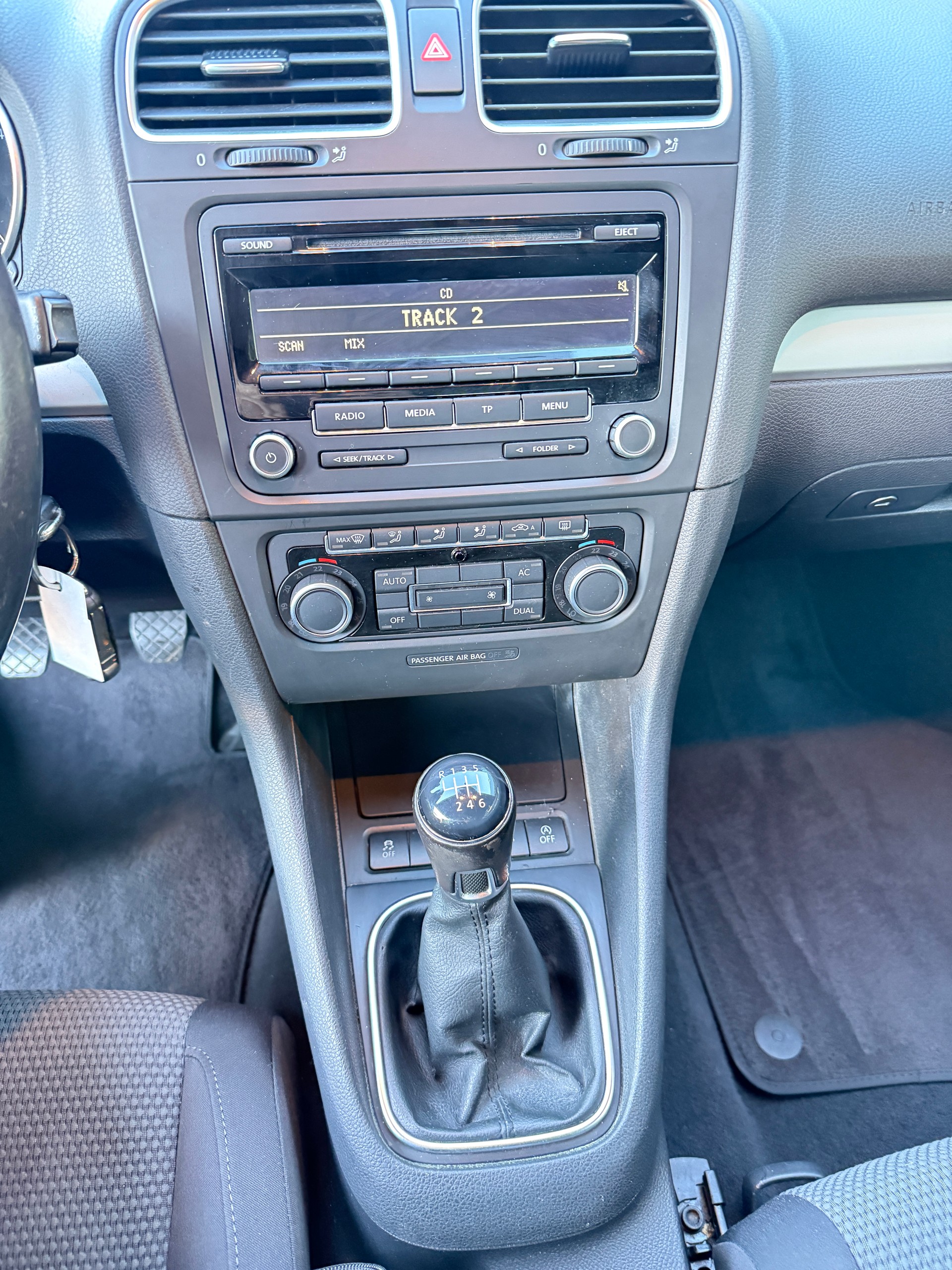 VW Golf Cabrio 1.2 TSI BlueMotion Technology-image-7