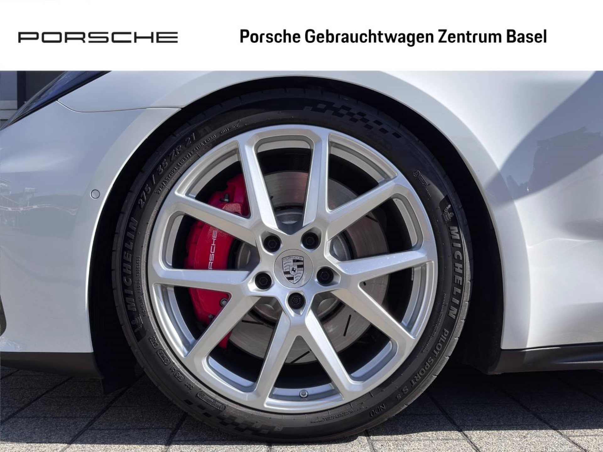 PORSCHE Panamera 4S E-Hybrid-image-5