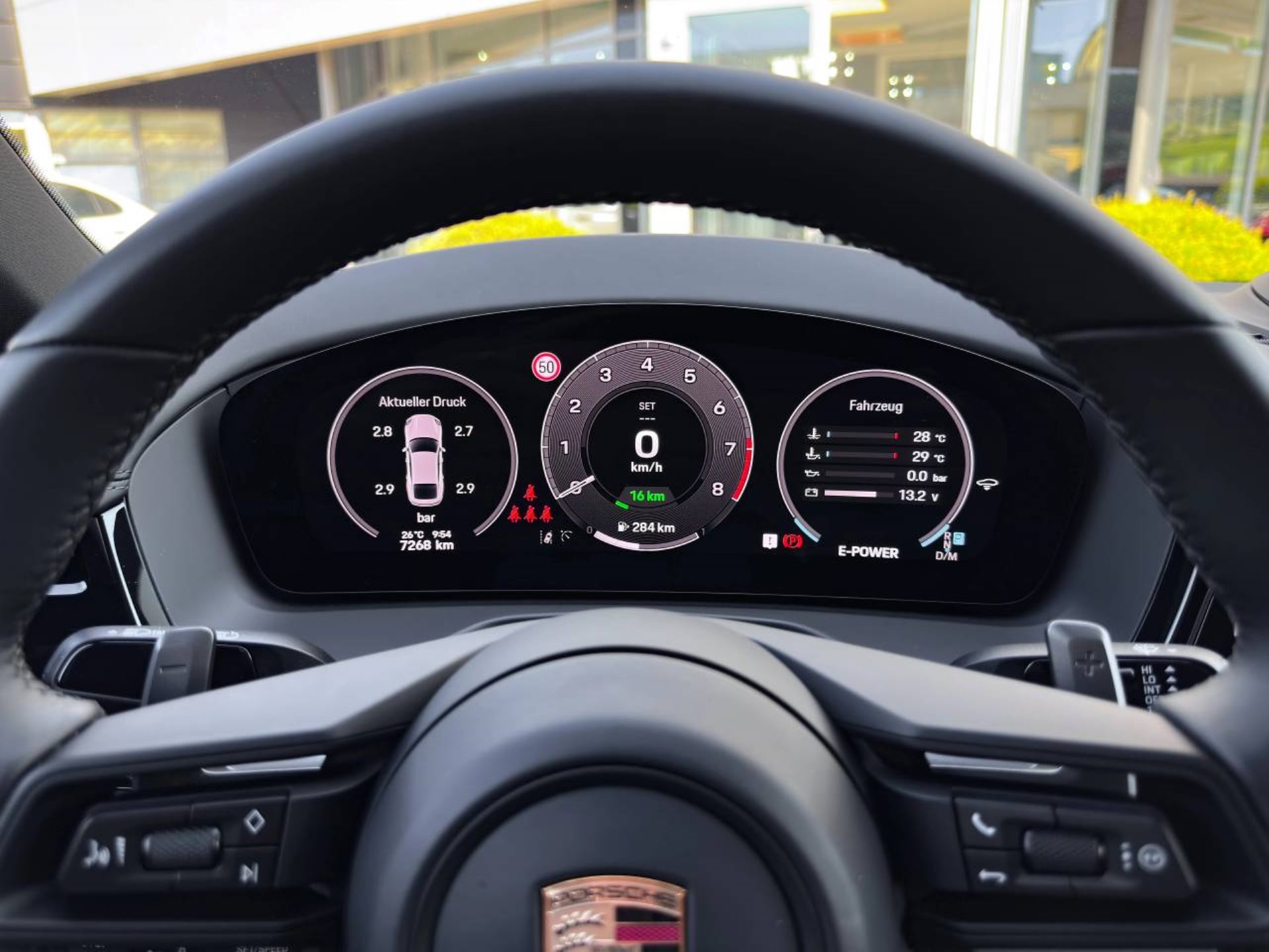 PORSCHE Panamera 4S E-Hybrid-image-15
