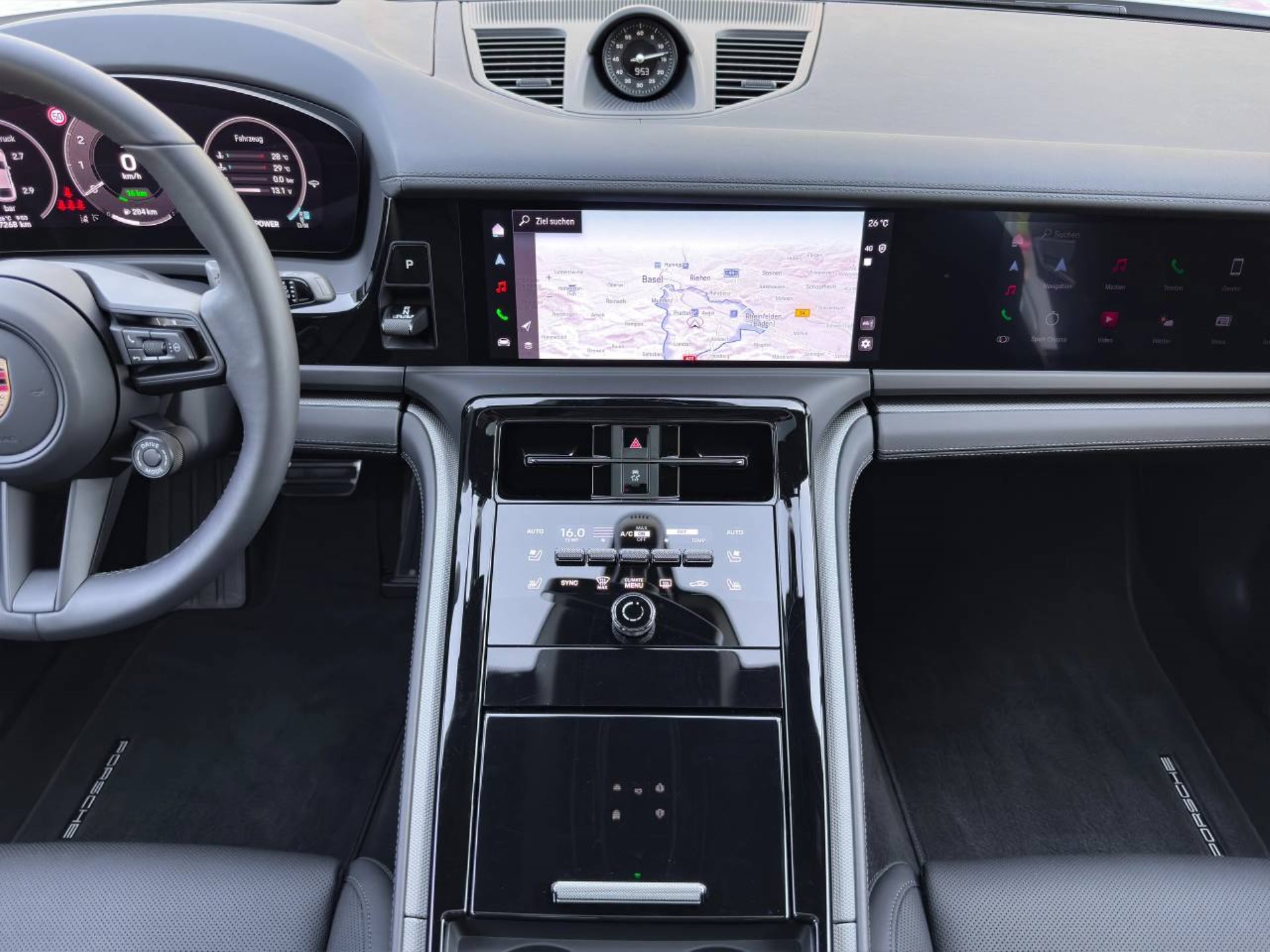 PORSCHE Panamera 4S E-Hybrid-image-13