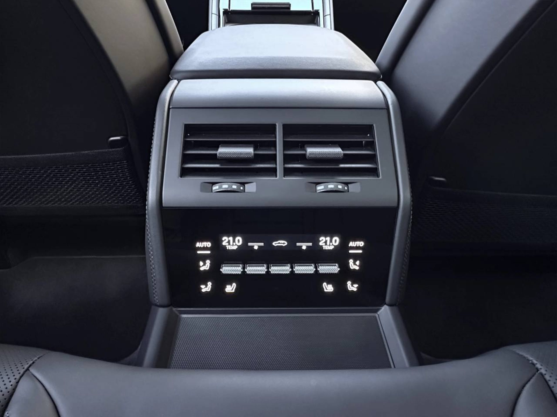 PORSCHE Panamera 4S E-Hybrid-image-26