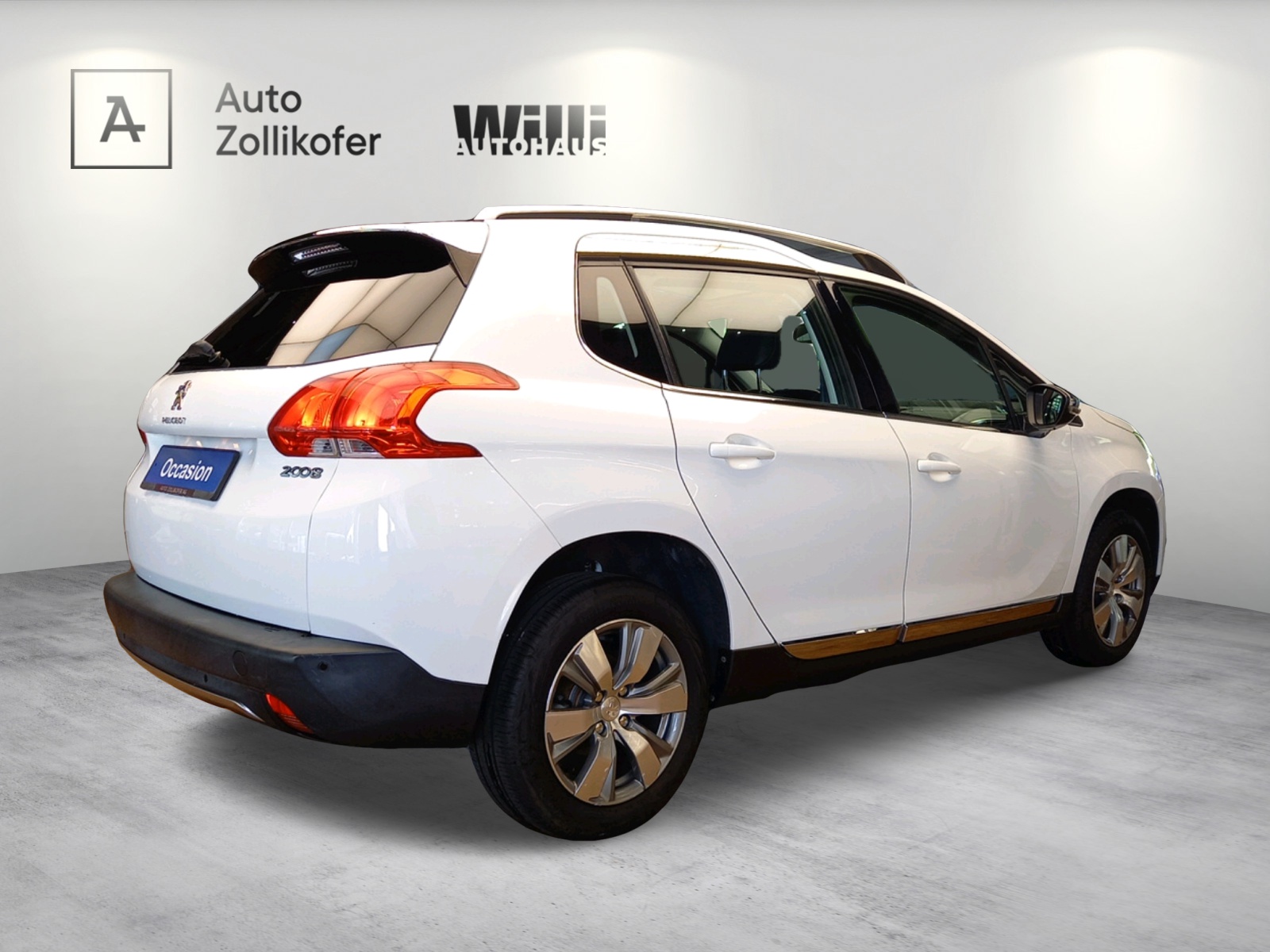 PEUGEOT 2008 1.6 e-HDi 115 Allure-image-4