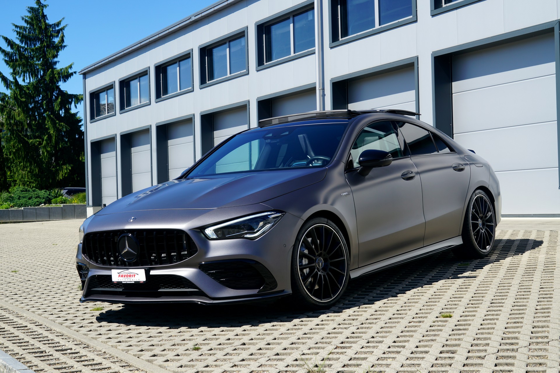 MERCEDES-BENZ CLA 35 AMG 4Matic 7G-DCT (CH)-image-1