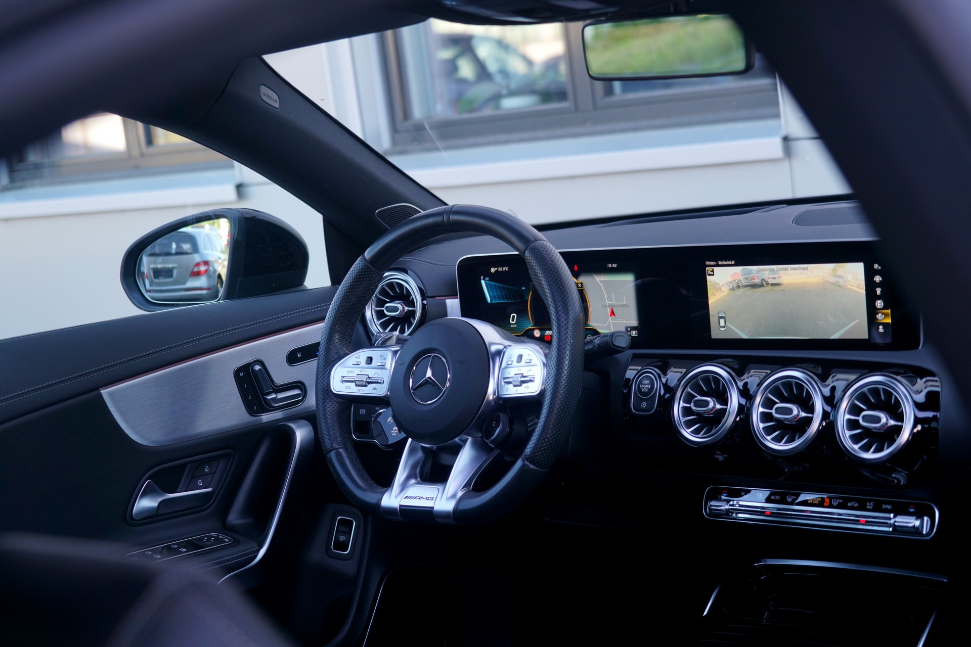 MERCEDES-BENZ CLA 35 AMG 4Matic 7G-DCT (CH)-image-3