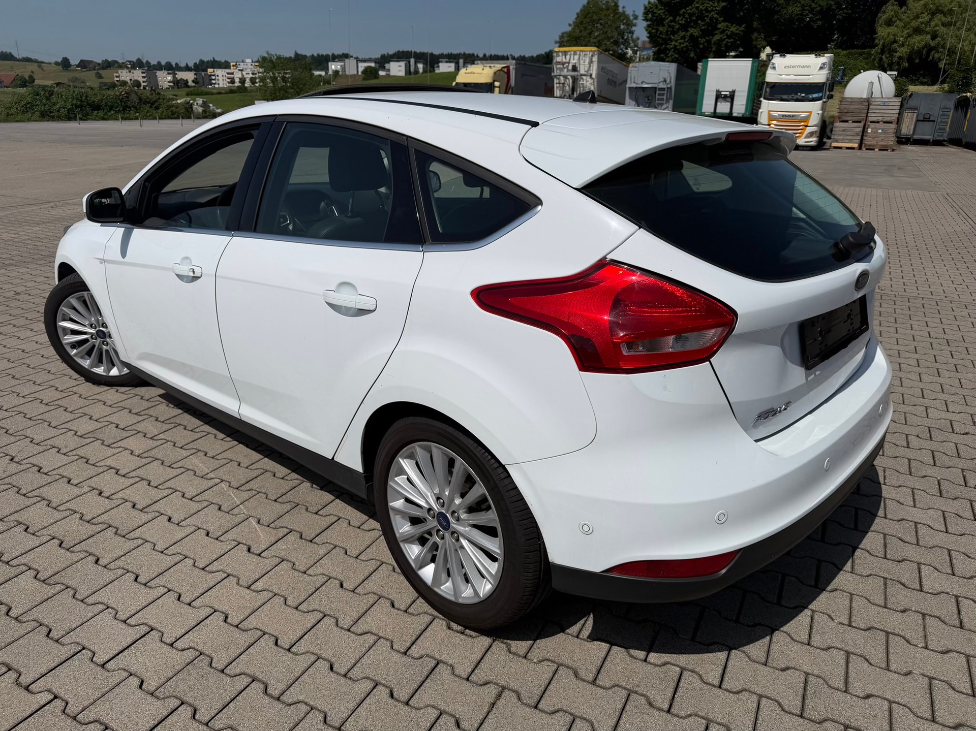 FORD Focus 1.5 SCTi Carving-image-2