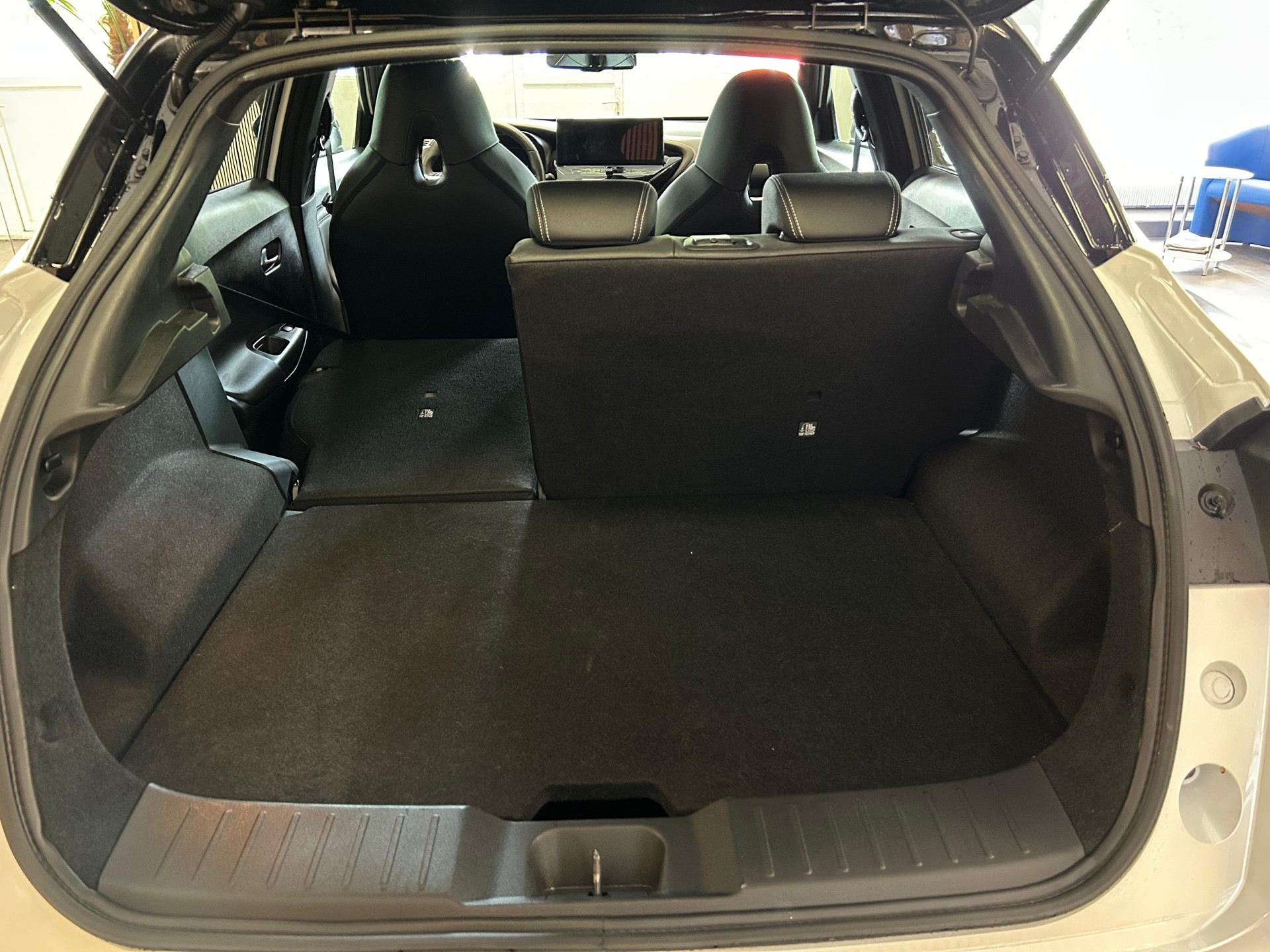NISSAN Juke 1.0 DIG-T Tekna-image-21