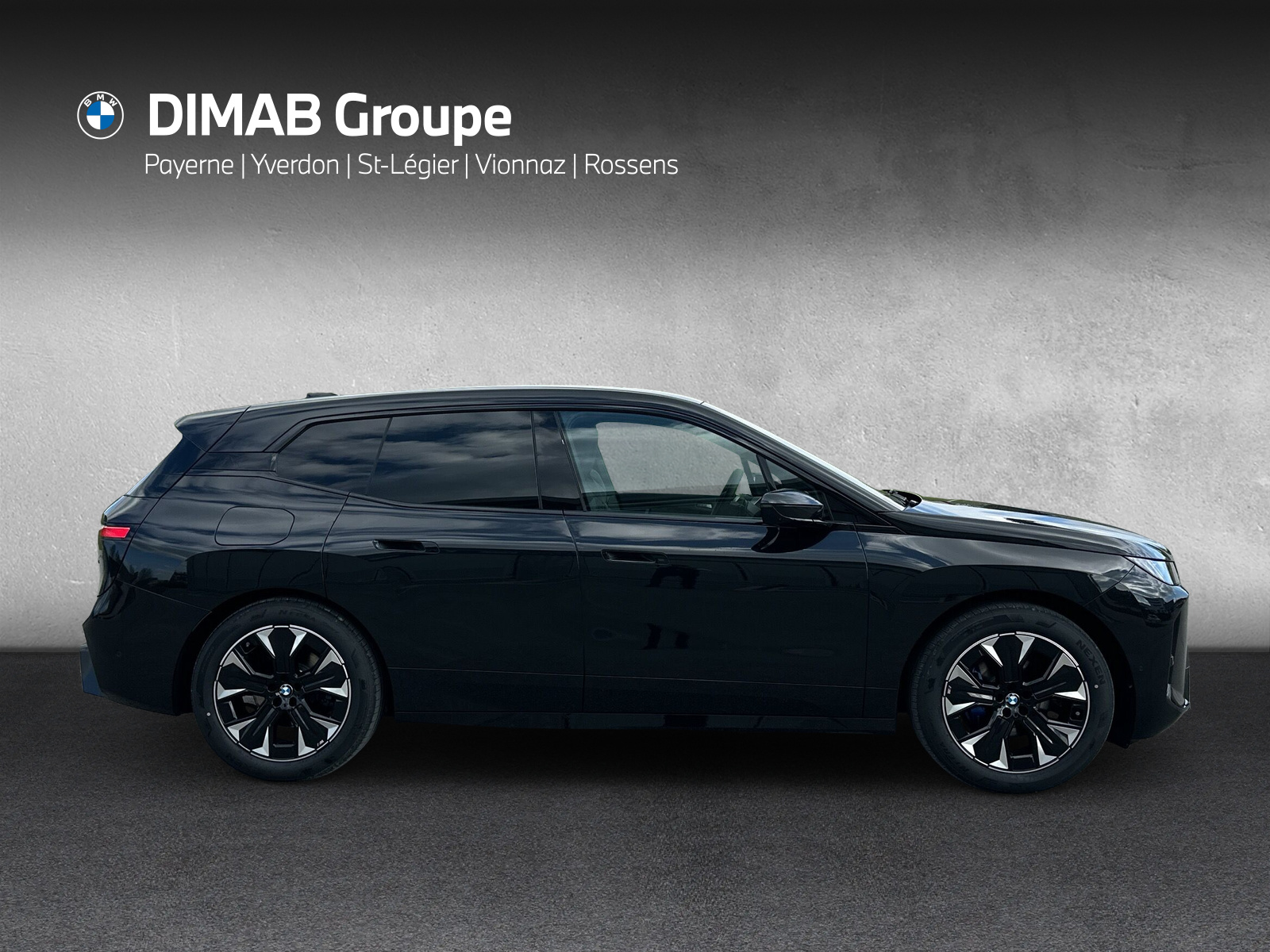 BMW iX xDrive60 M Sport-image-5