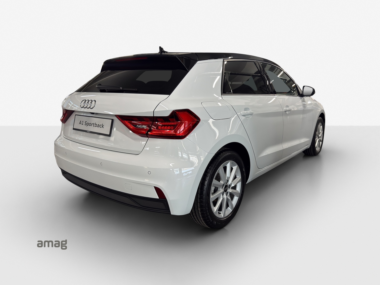 AUDI A1 Sportback 30 TFSI S Line Attraction S-tronic-image-4