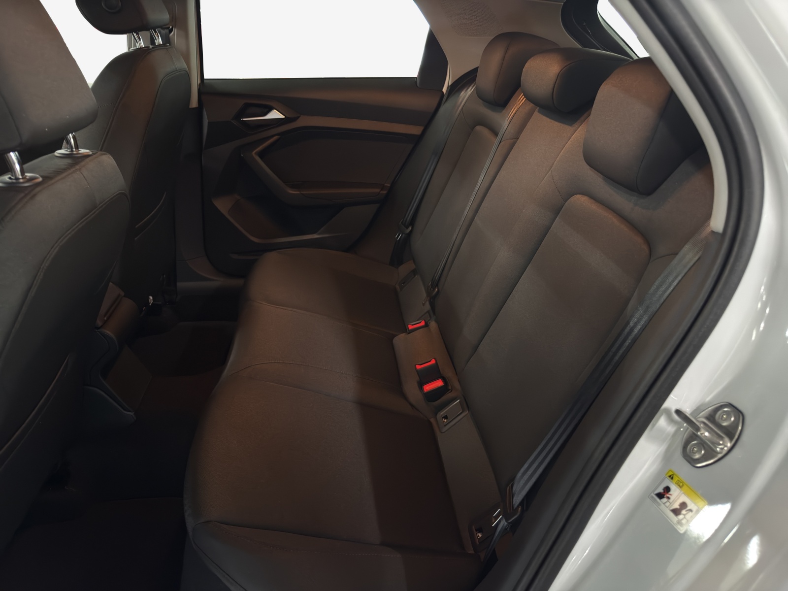 AUDI A1 Sportback 30 TFSI S Line Attraction S-tronic-image-10