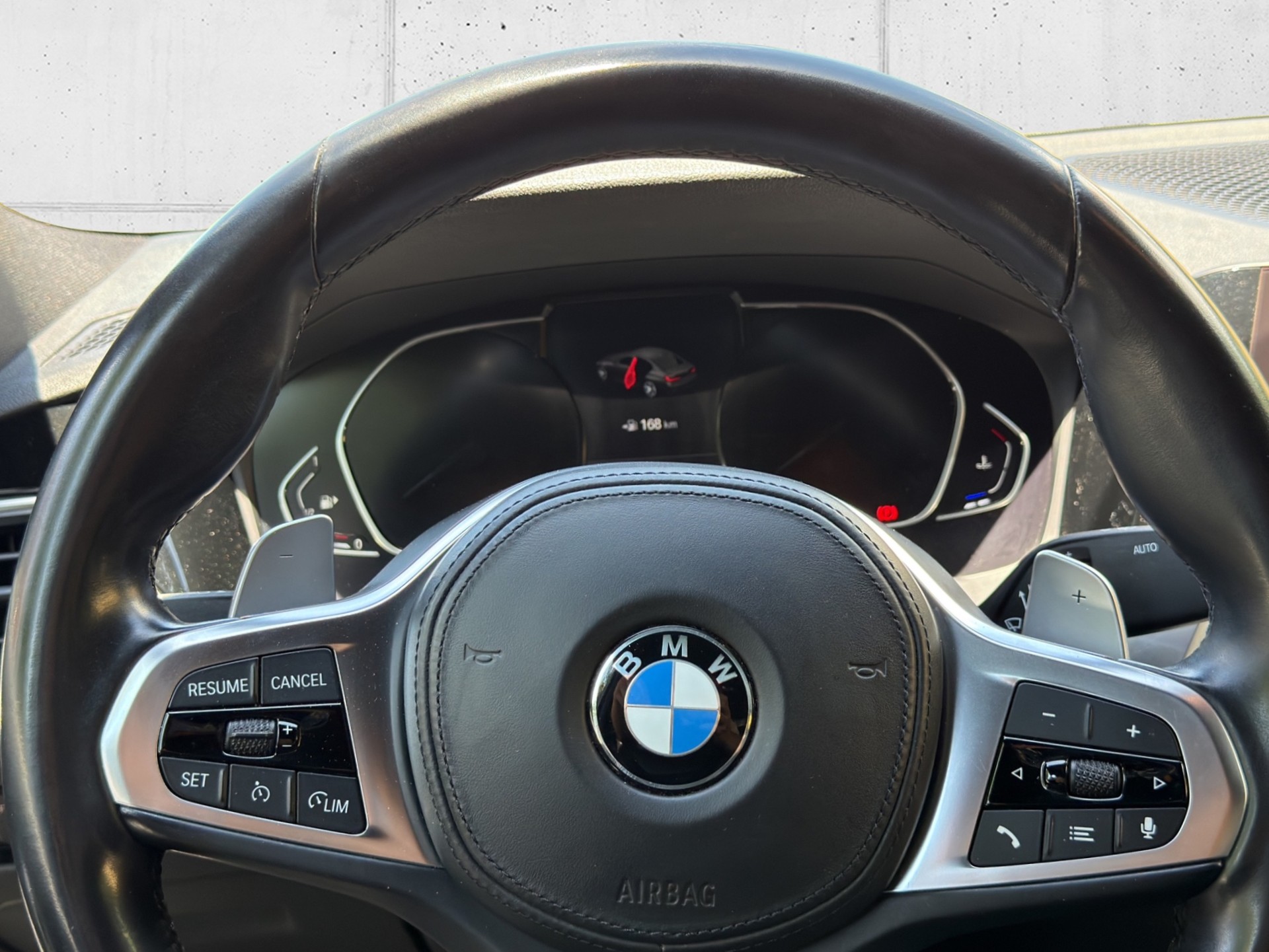 BMW 320i xDrive Steptronic M Sport-image-14