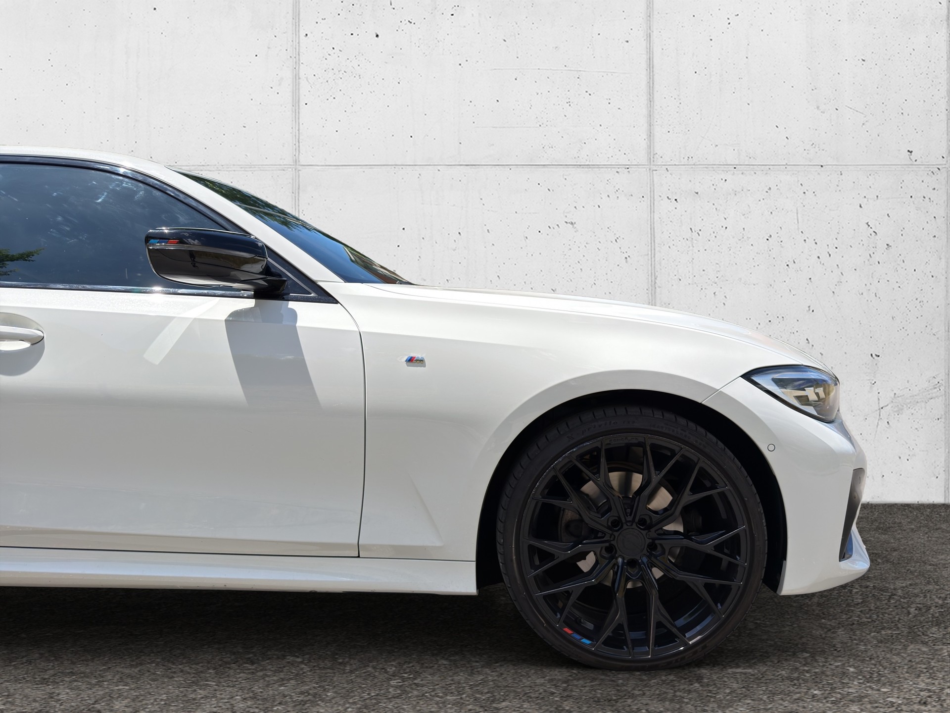 BMW 320i xDrive Steptronic M Sport-image-9