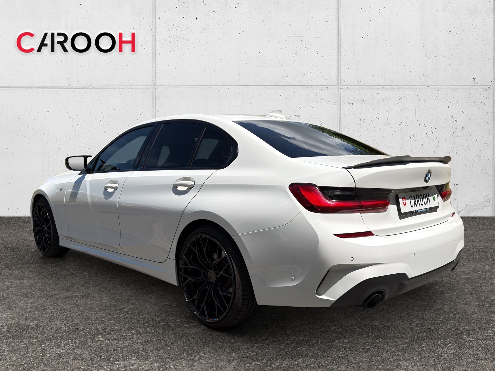 BMW 320i xDrive Steptronic M Sport-image-4