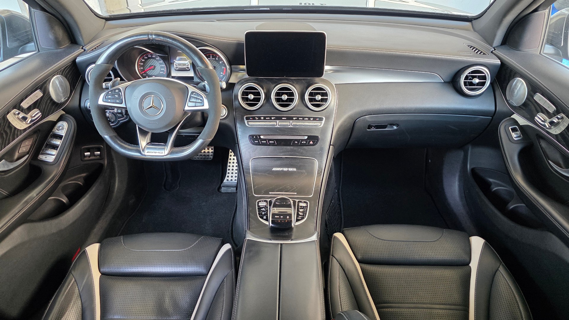 MERCEDES-BENZ GLC 63 S AMG 4Matic+ 9G-Tronic-image-9