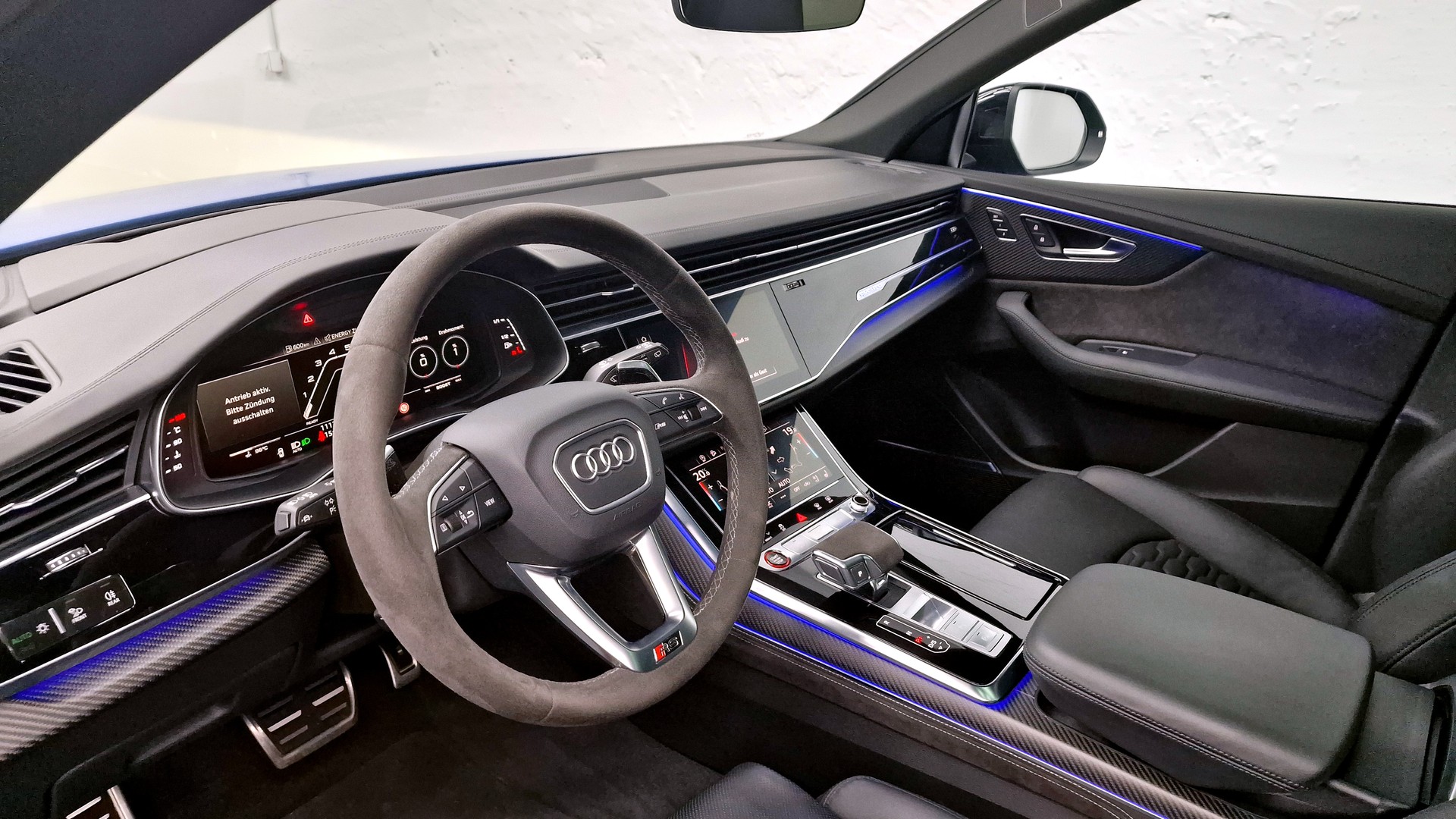 AUDI RS Q8 4.0 V8 TFSI quattro T-Tronic-image-10