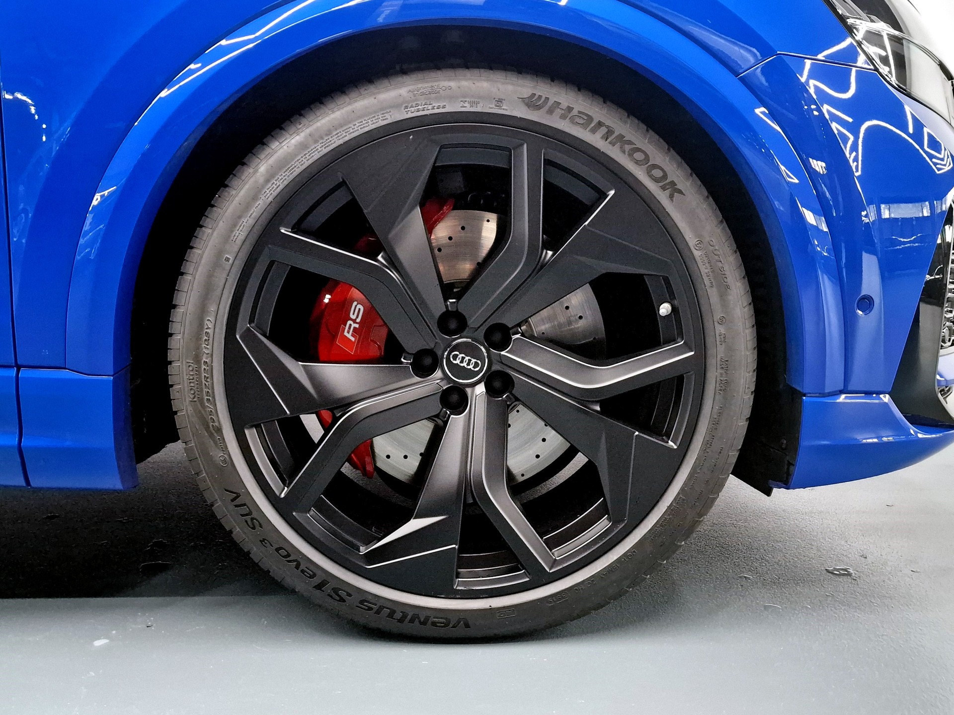 AUDI RS Q8 4.0 V8 TFSI quattro T-Tronic-image-8