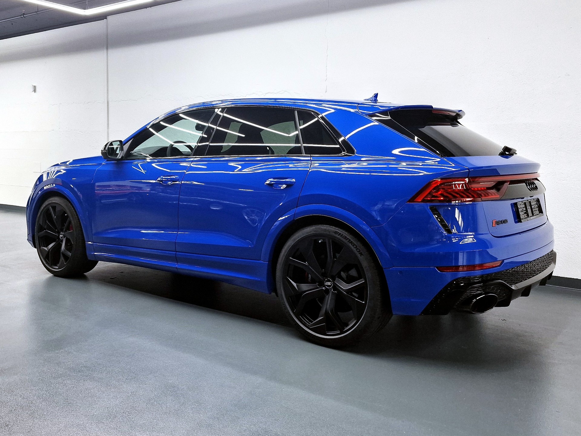 AUDI RS Q8 4.0 V8 TFSI quattro T-Tronic-image-6