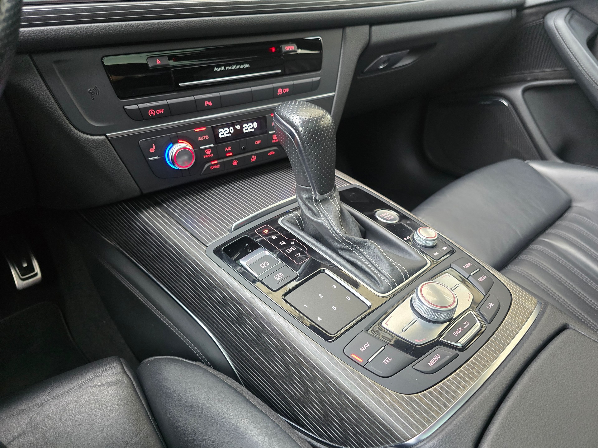 AUDI A6 Avant 3.0 BiTDI V6 qu. competition tiptronic-image-9