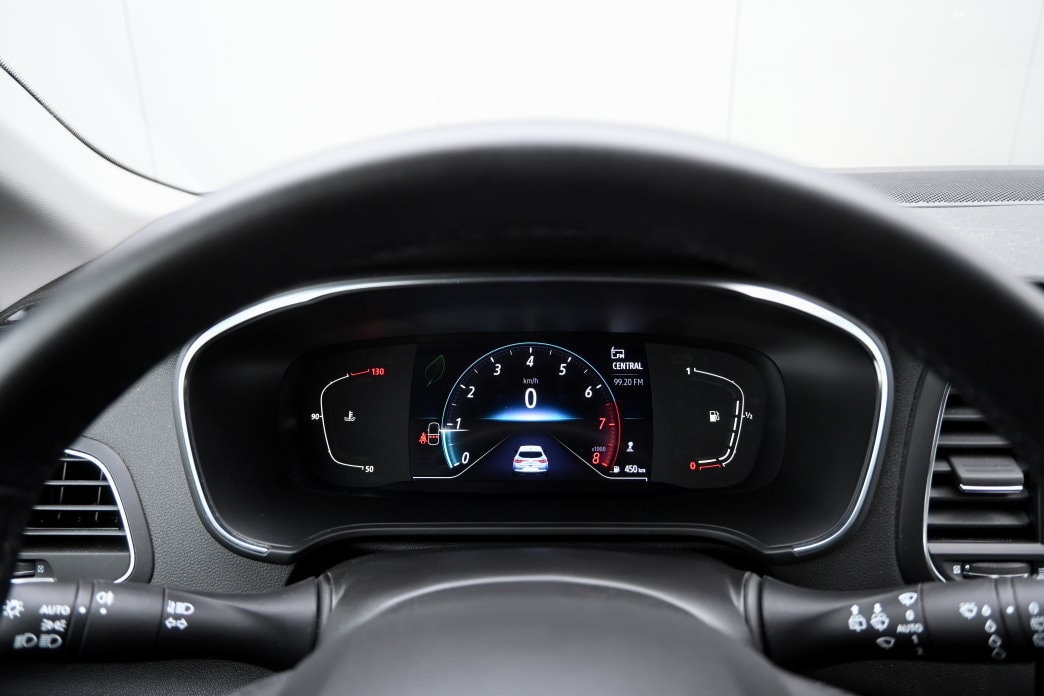 RENAULT Mégane Berline 1.3 16V Turbo Zen Facelift-image-10
