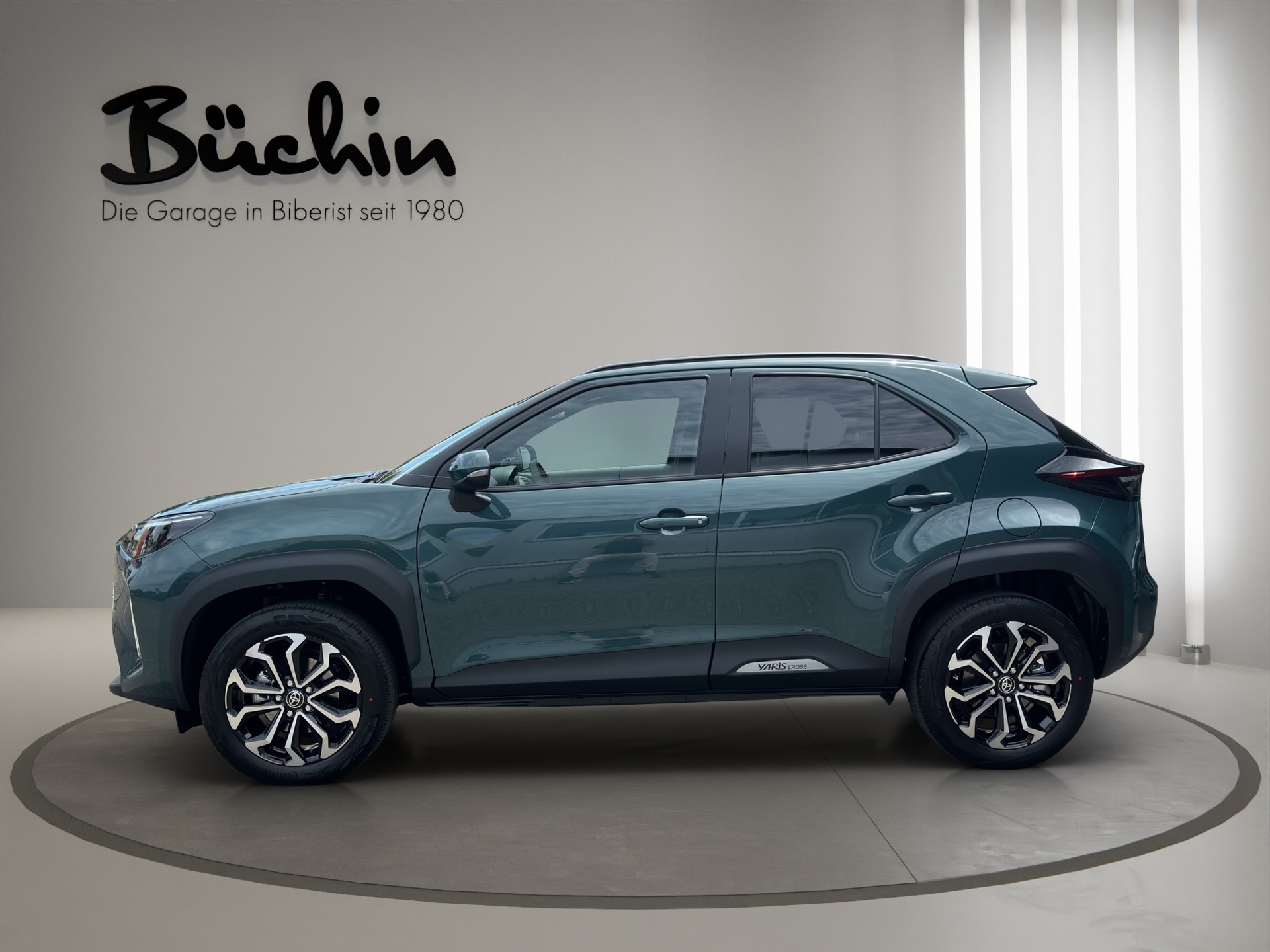TOYOTA Yaris Cross 1.5 Trend AWDi e-CVT-showroom-element-3