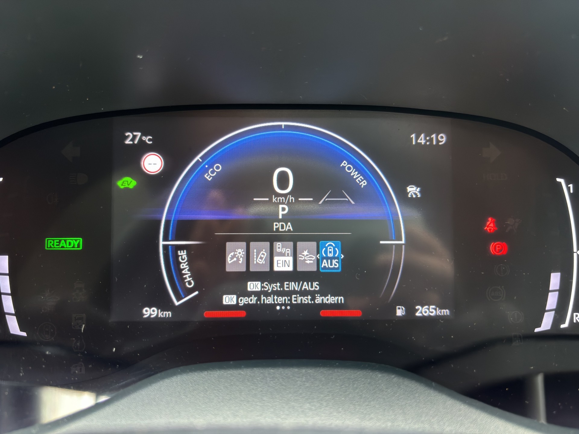 TOYOTA Yaris Cross 1.5 Trend AWDi e-CVT-image-11