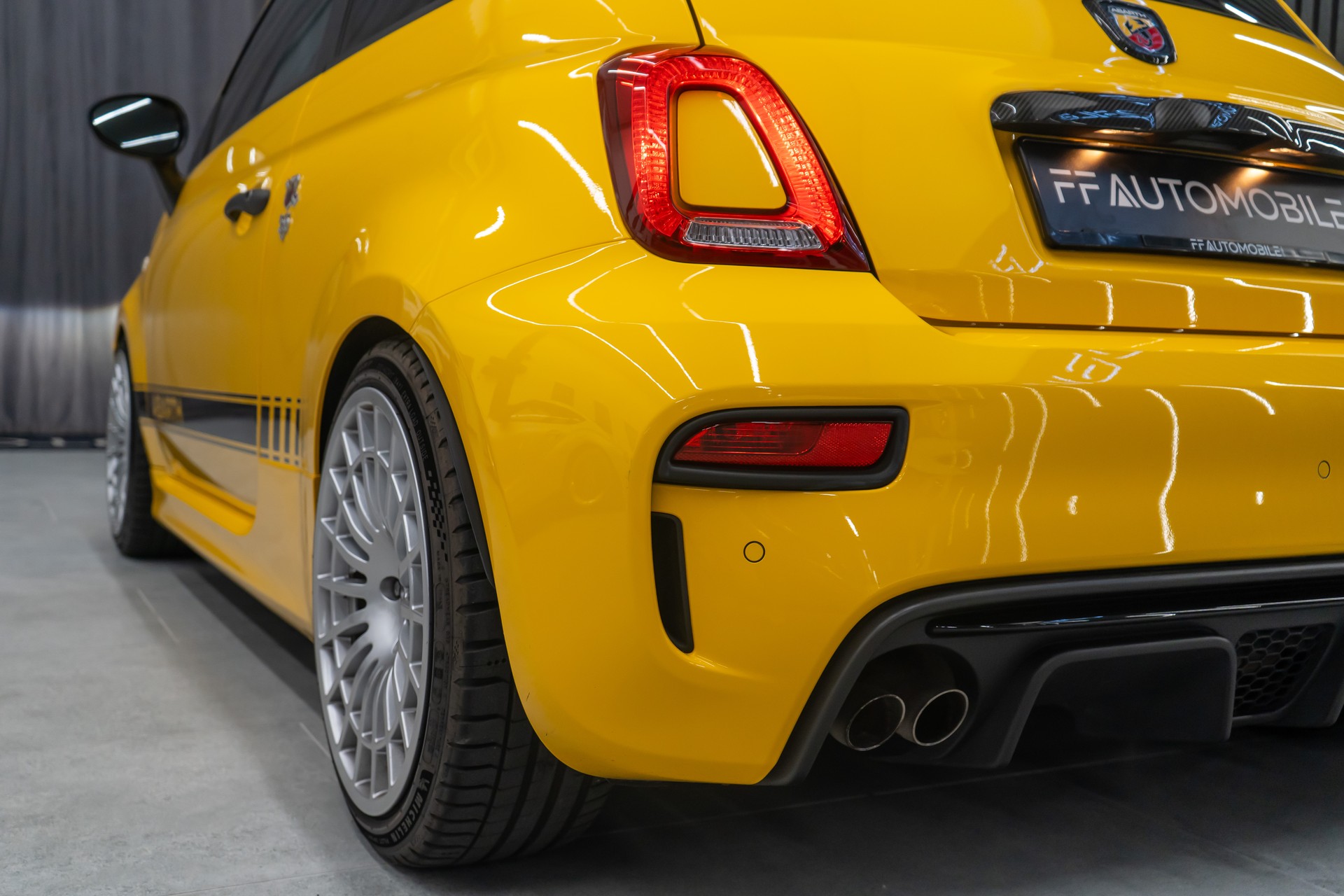 FIAT 595 1.4 16V TURBO ABARTH COMPETIZIONE / GELBER FLITZER / OHNE OPF-image-11