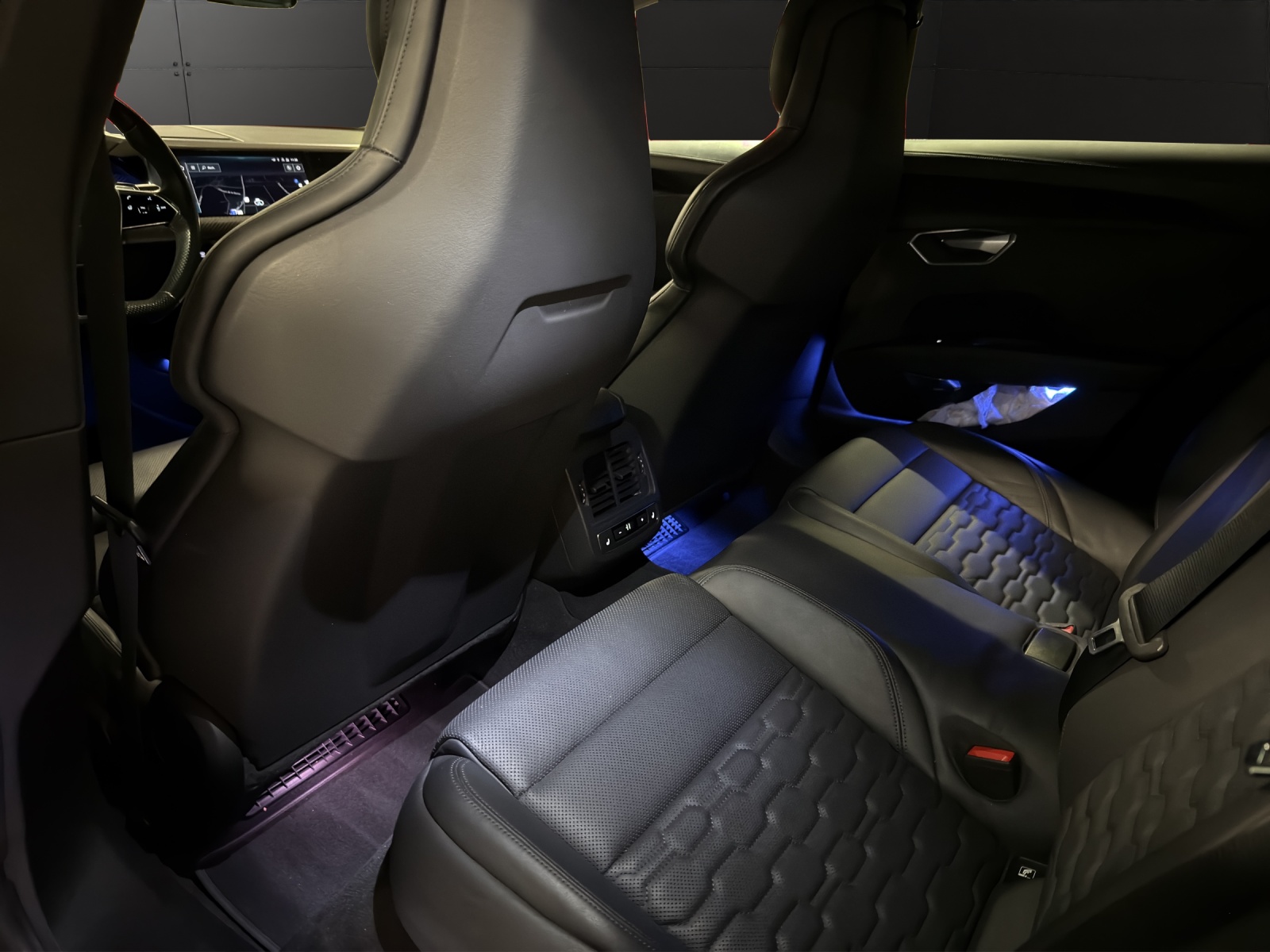AUDI e-tron GT quattro-image-17