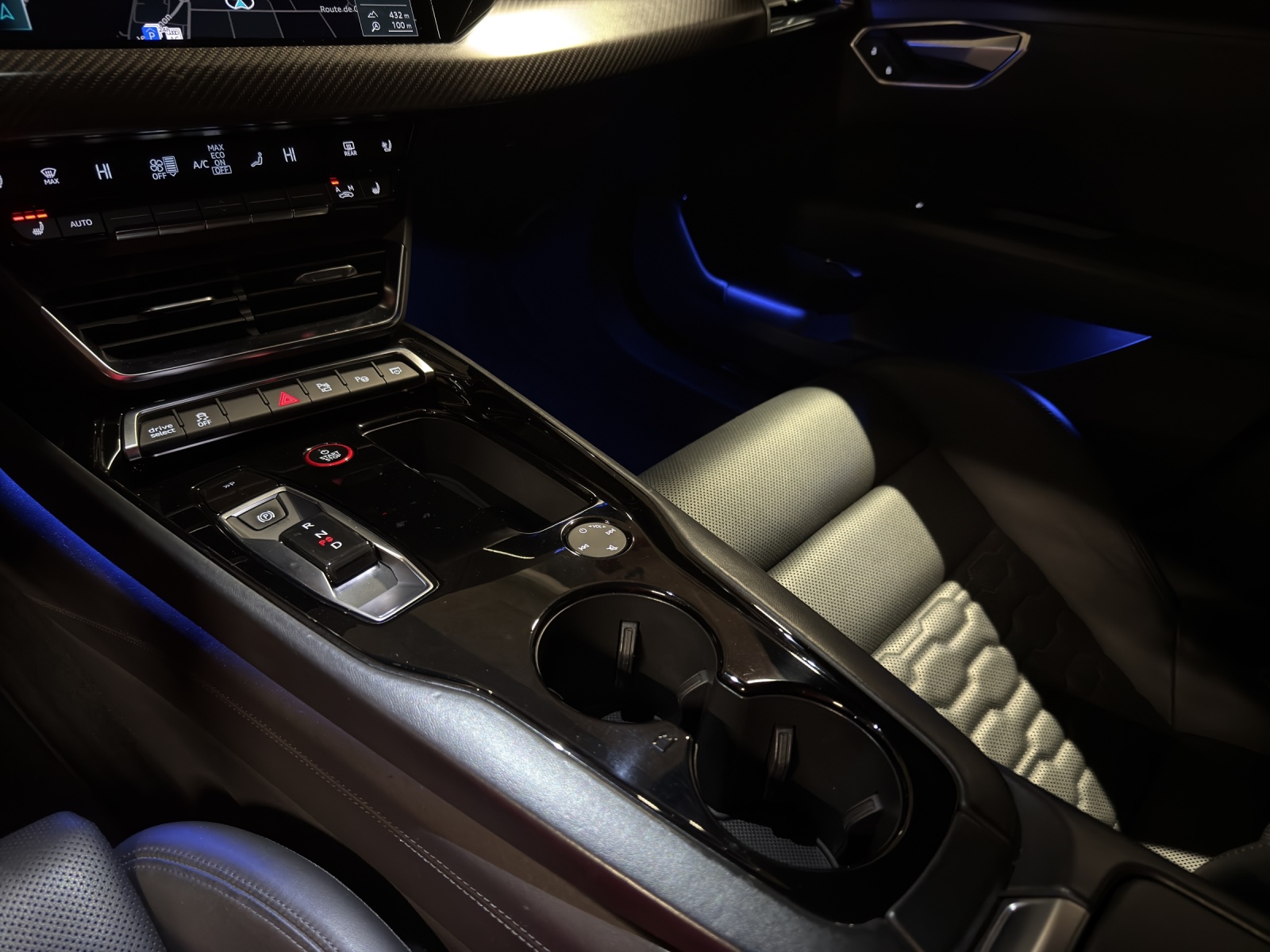 AUDI e-tron GT quattro-image-12