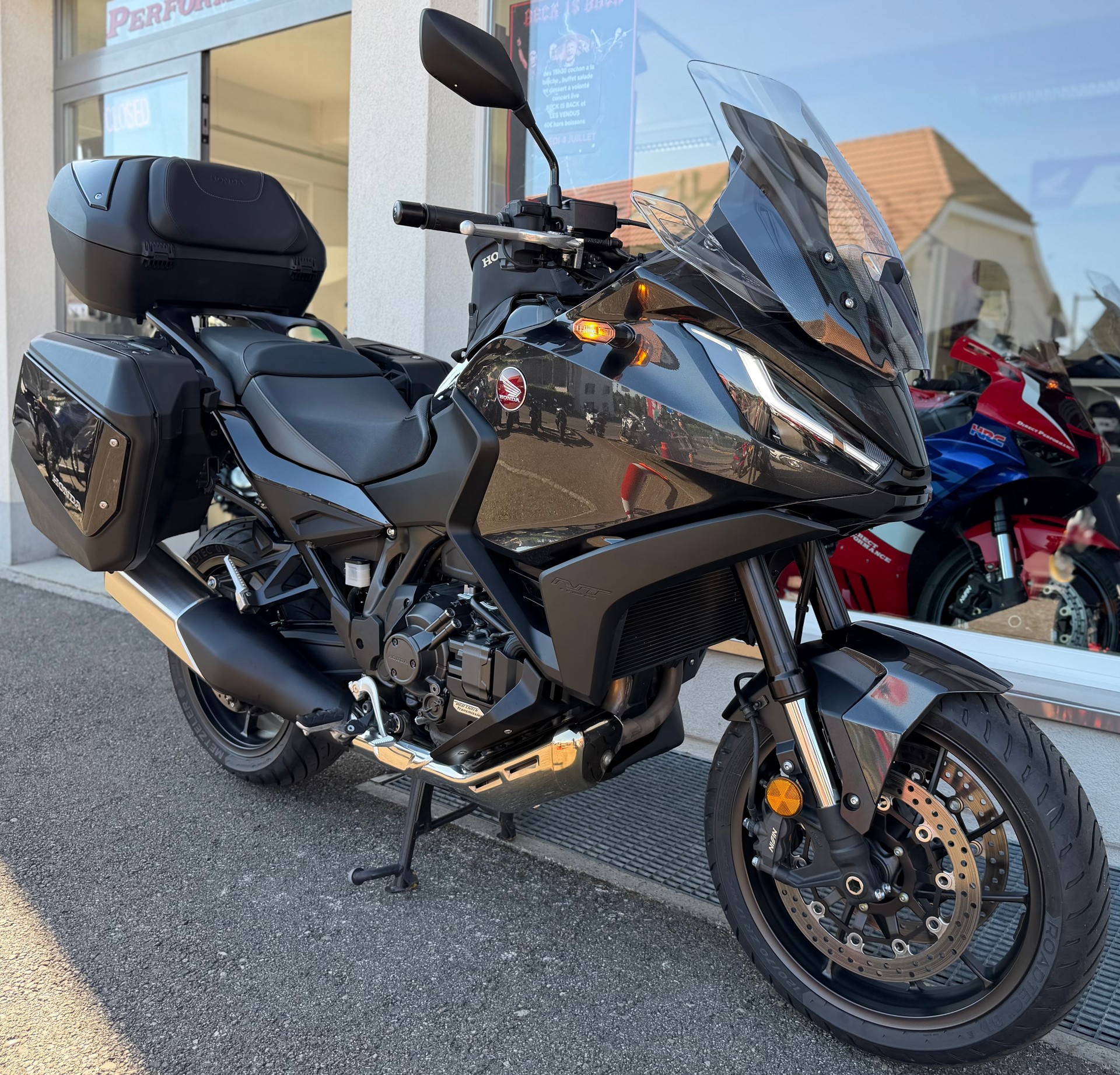 HONDA NT 1100 DCT-image-9