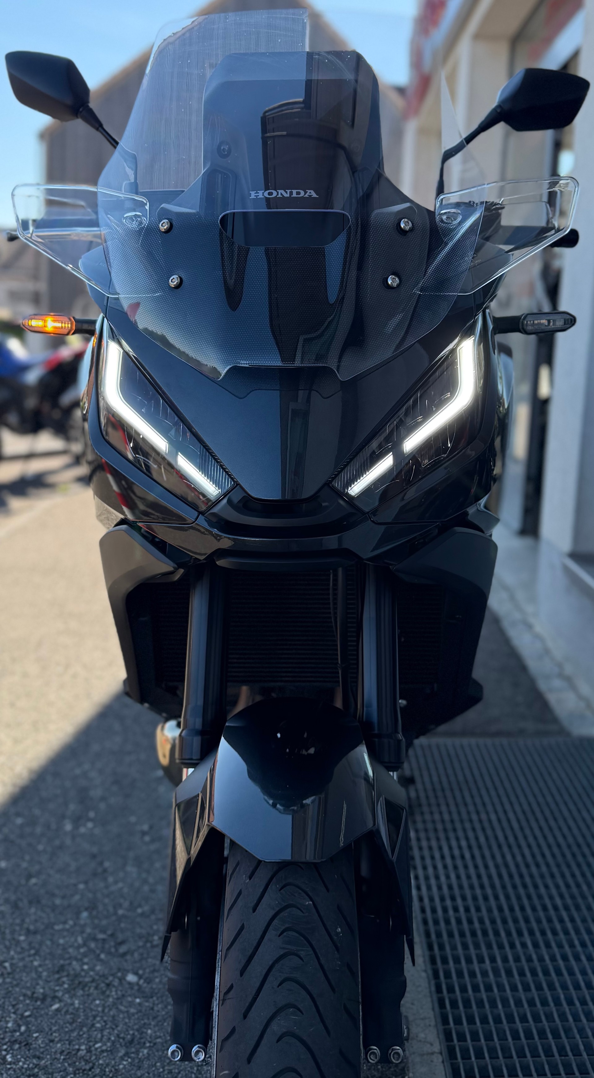 HONDA NT 1100 DCT-image-1