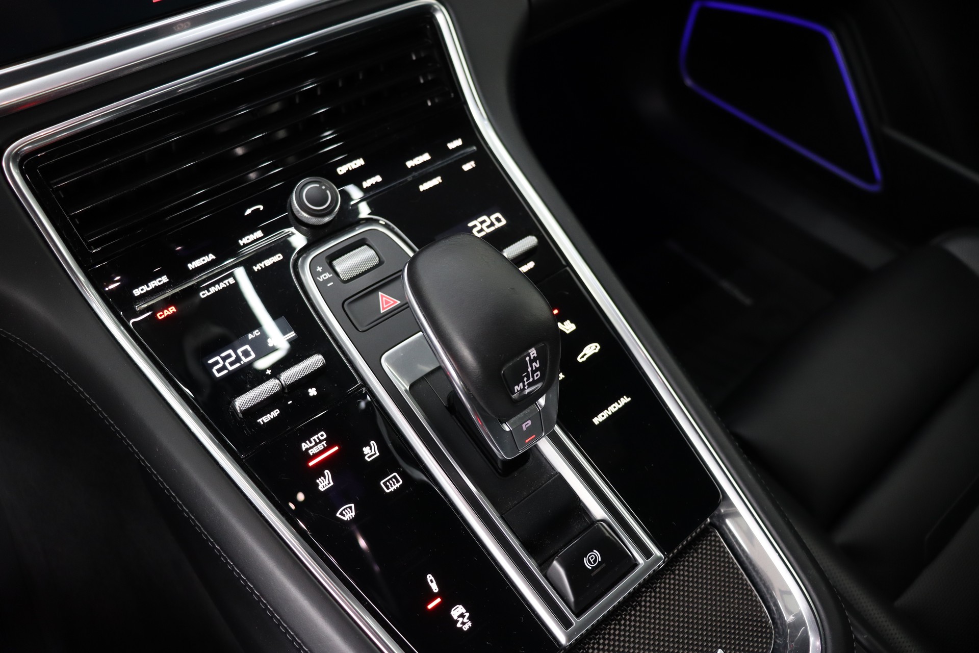 PORSCHE PANAMERA TURBO S EXECUTIVE E-HYBRID PDK * APPROVED GARATNIE BIS 10.2027 * LANGVERSION * PCCB * SPORTCHRONO * EINZIGARTIG *-image-21