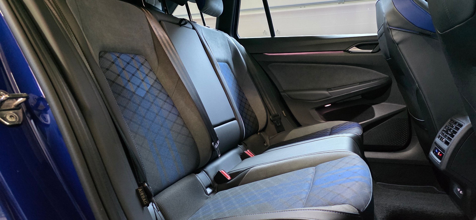 VW Golf Variant 2.0 TSI R Performance DSG 4 Motion *Sitz-&Lenkradheizung*ACC&LaneAssist*360°Kamera*Ambiente*CarPlay&AndroidAuto*-image-28