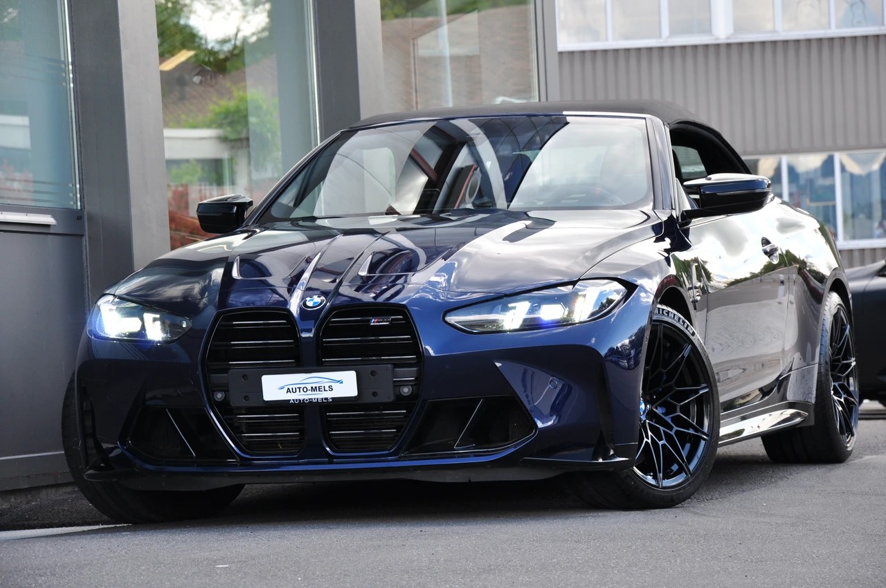 BMW M4 Cabrio Competition M xDrive-showroom-element-1