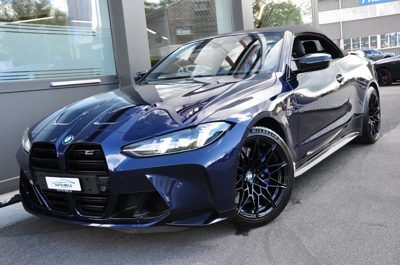 BMW M4 Cabrio Competition M xDrive-showroom-element-3