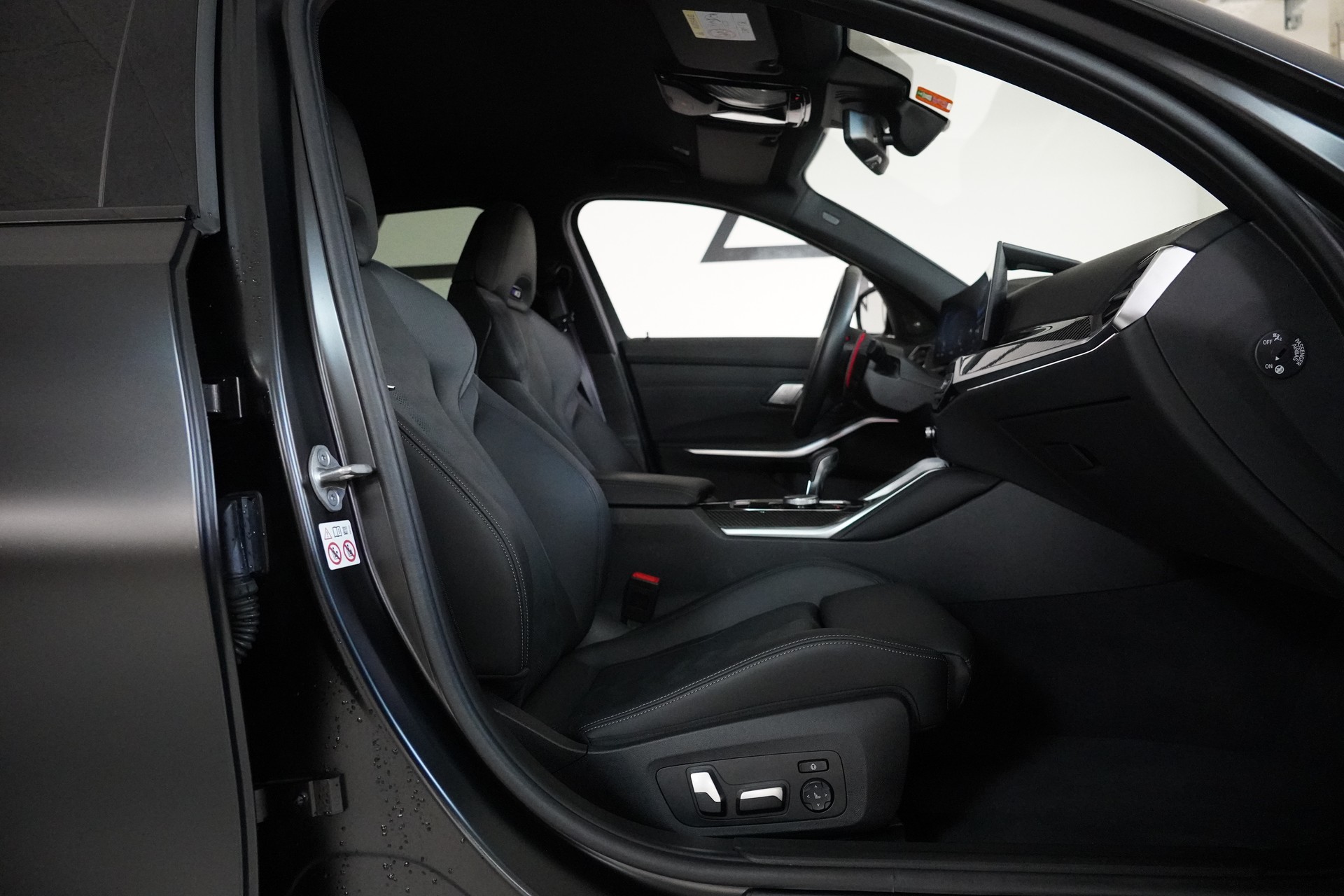 BMW M3 Touring xDrive Competition M-image-13