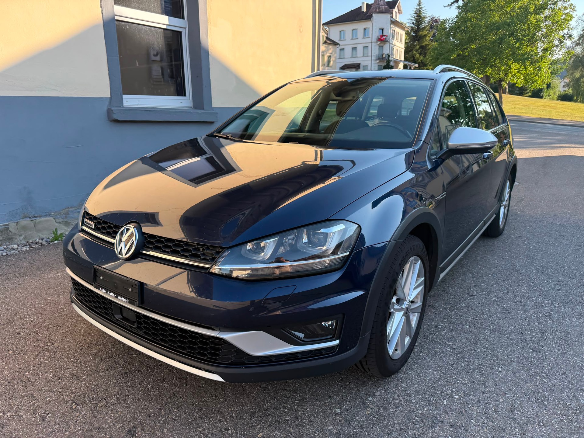 VW Golf 1.8 TSI Alltrack 4Motion-showroom-element-1