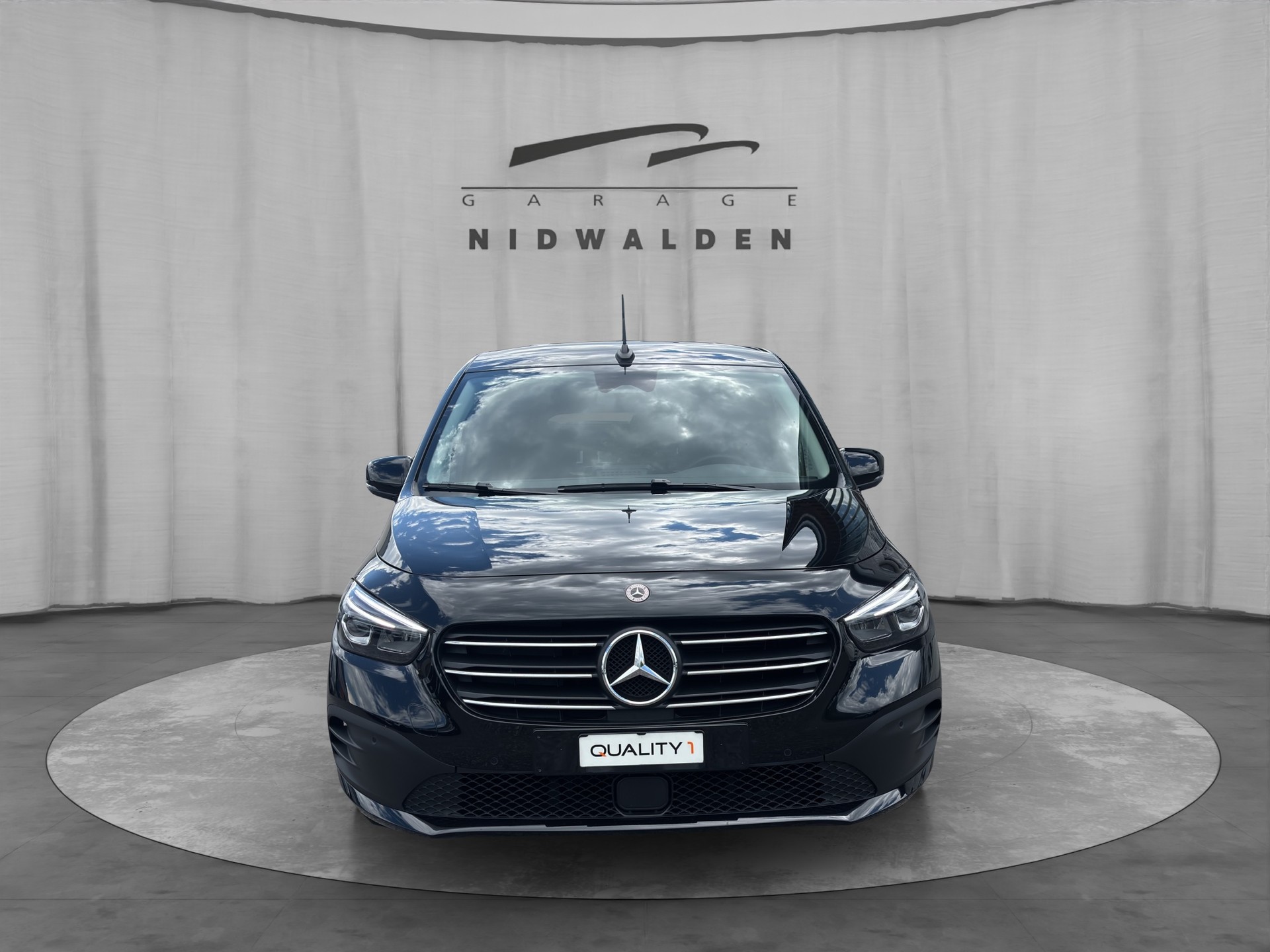 MERCEDES-BENZ T-Klasse 180 Progressive Automat-image-1