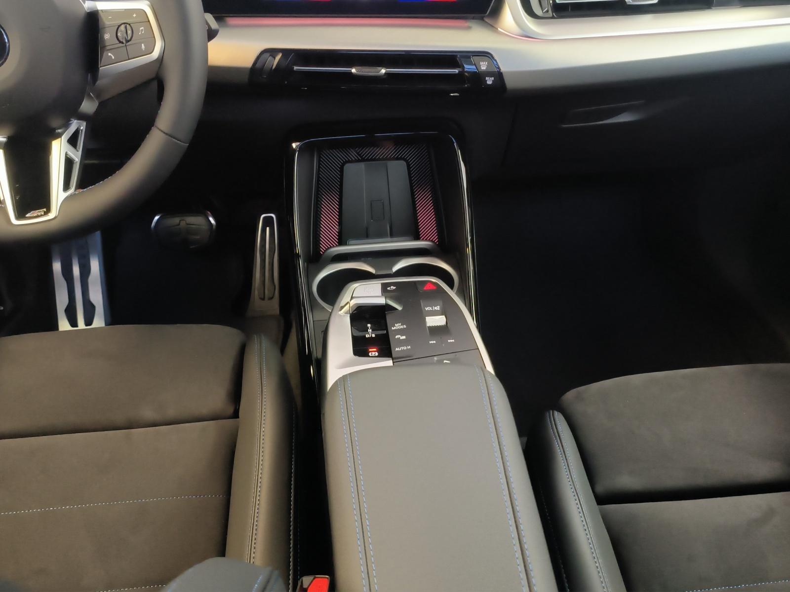 BMW X1 M35i-image-19