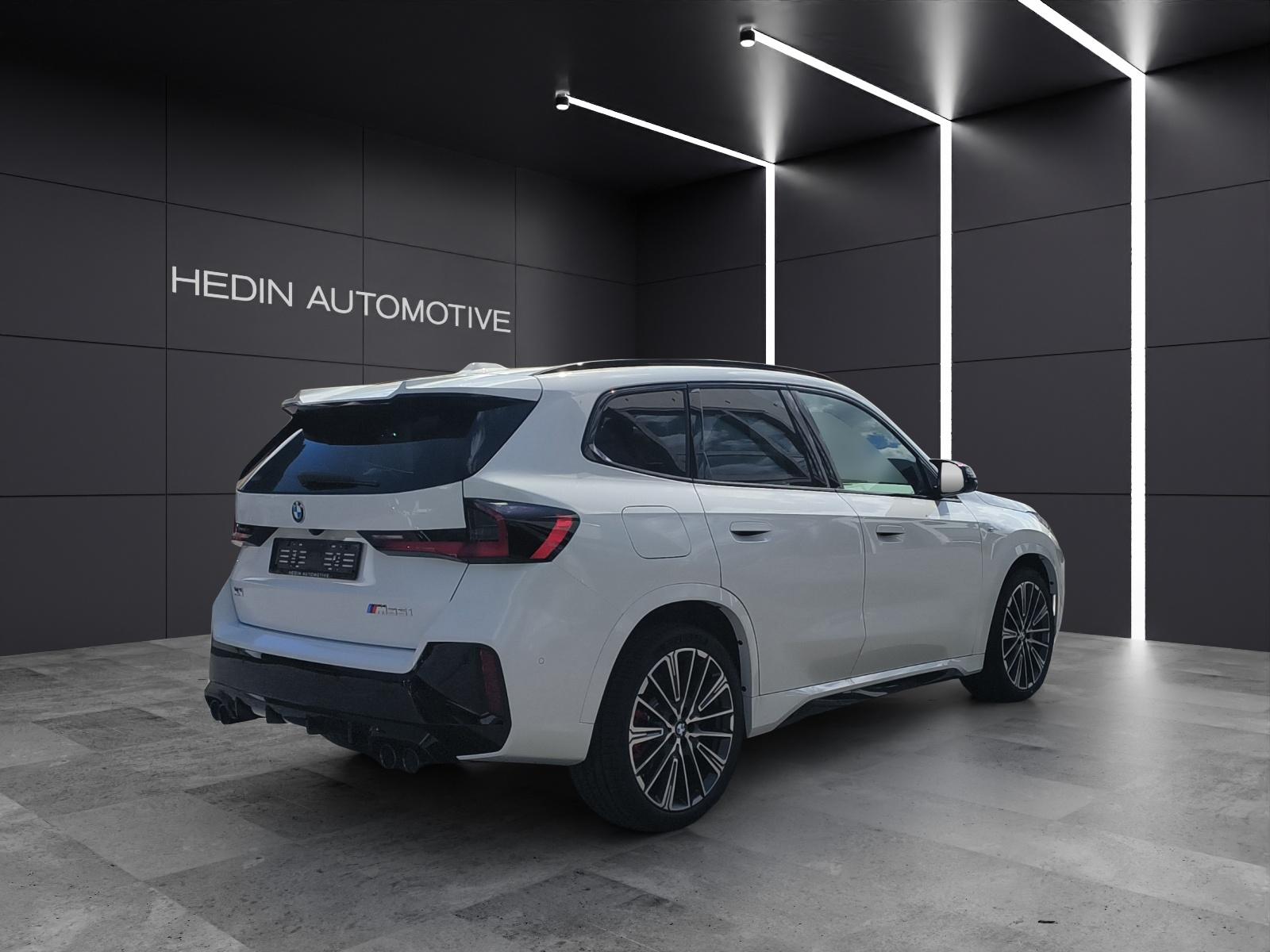 BMW X1 M35i-image-4