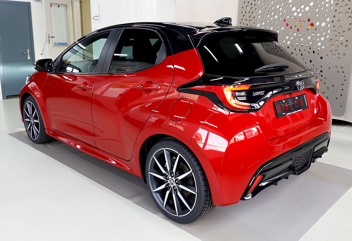 TOYOTA Yaris 1.5 GR Sport e-CVT Panoramaglasdach, JBL, Head-Up Display-showroom-element-2