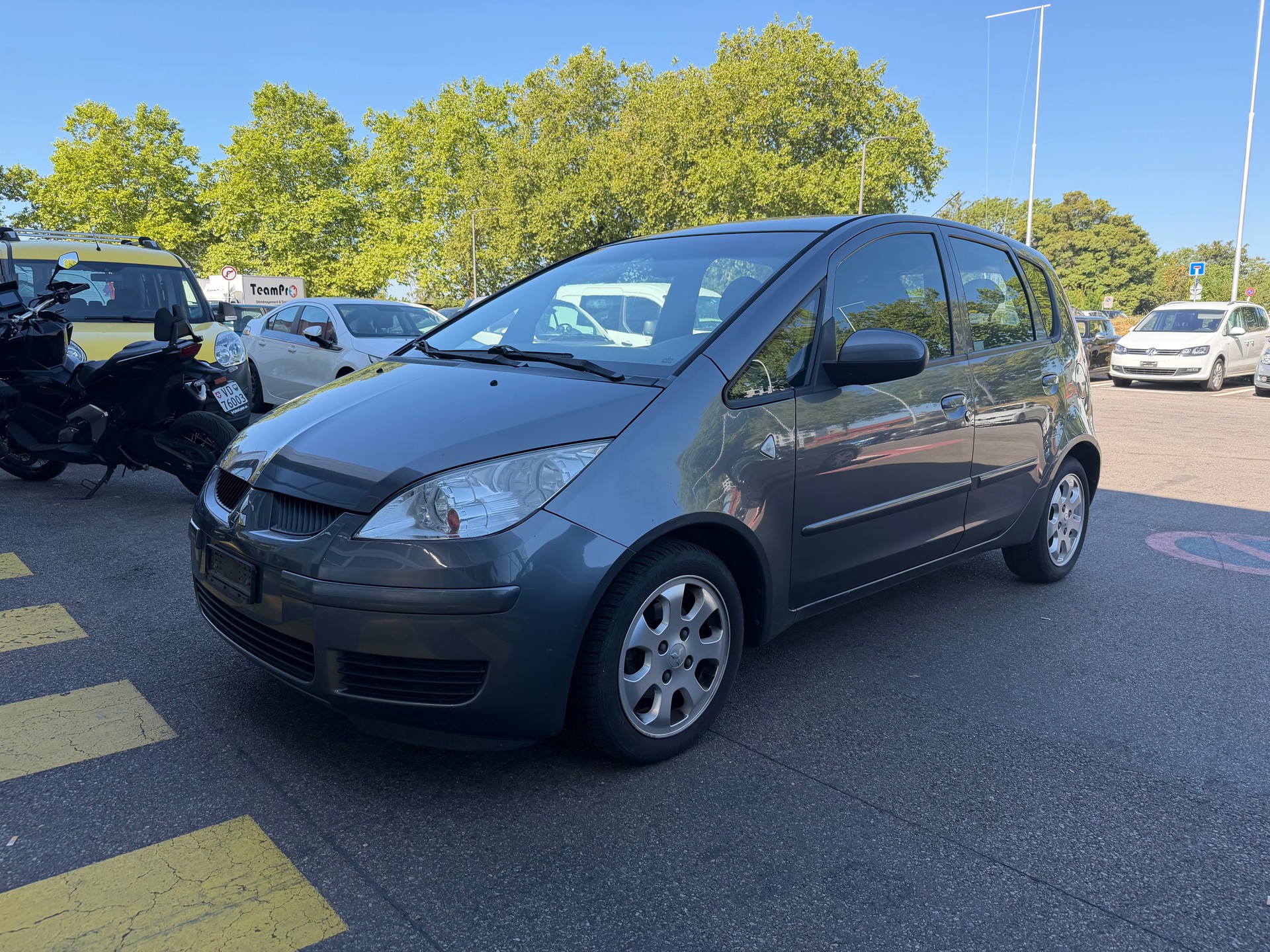 MITSUBISHI Colt 1.3 16V Invite