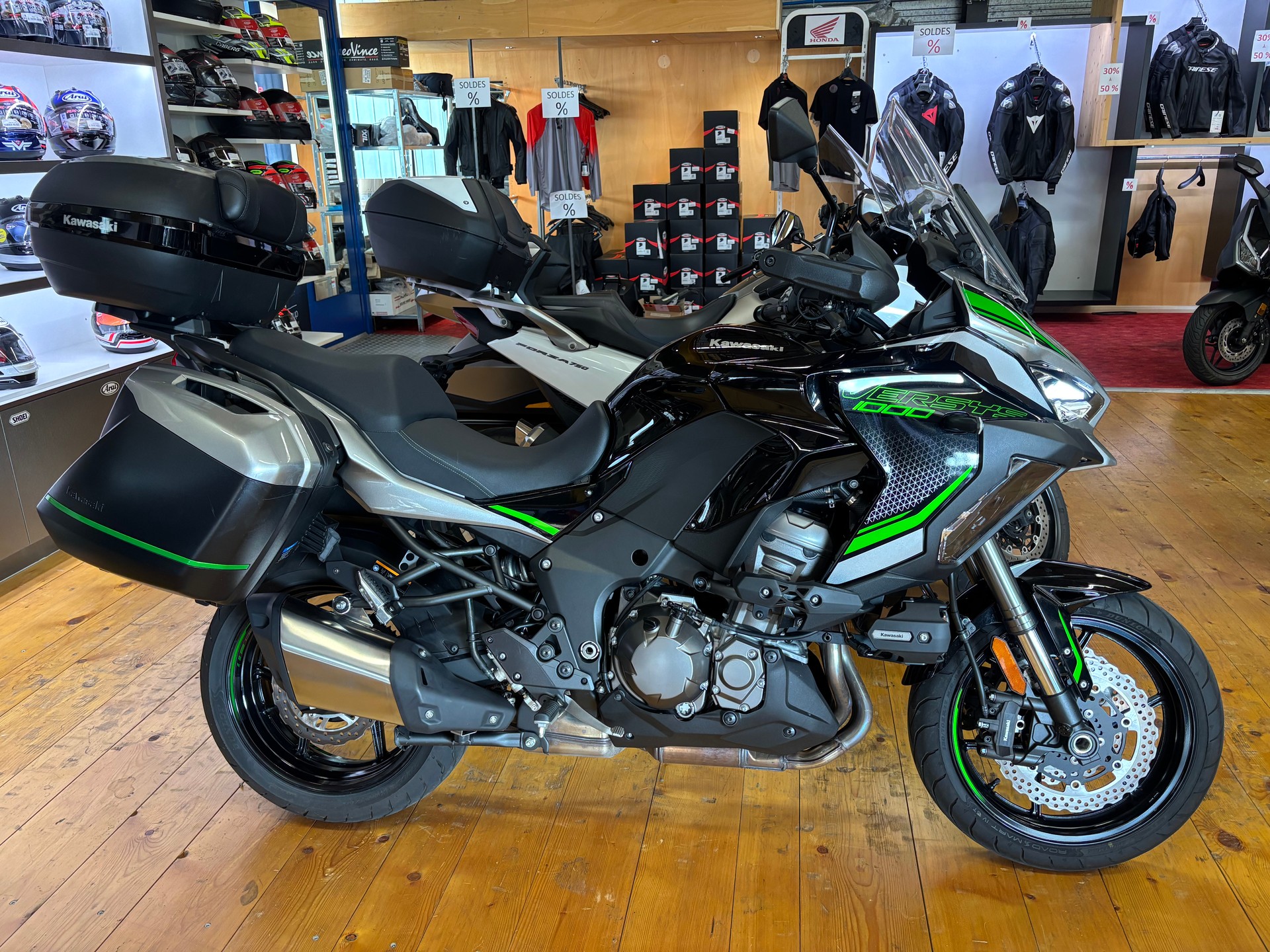 KAWASAKI Versys 1000 SE Grand Tourer