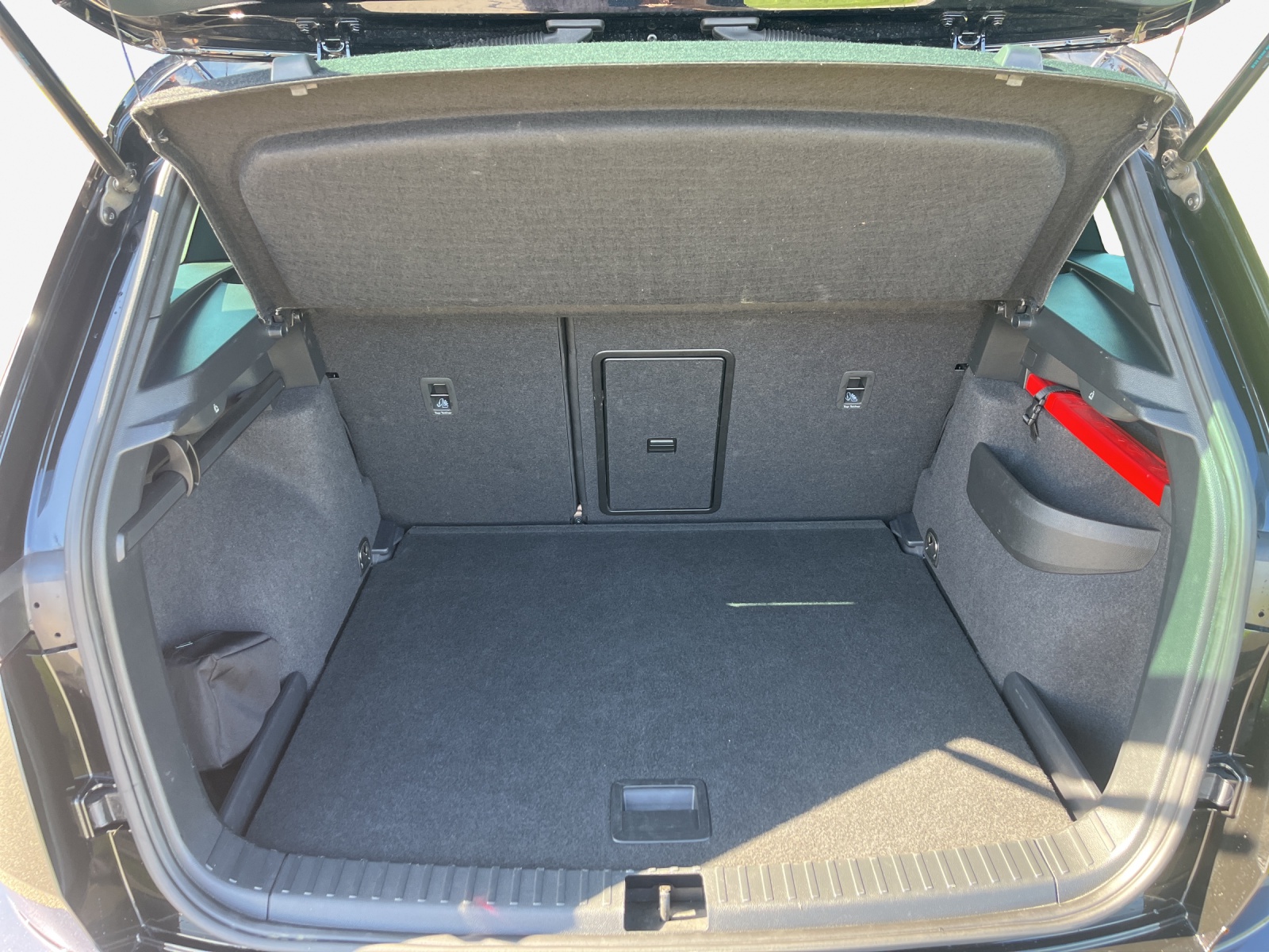 SKODA Karoq 2.0 TSI SportLine 4x4 DSG-image-12